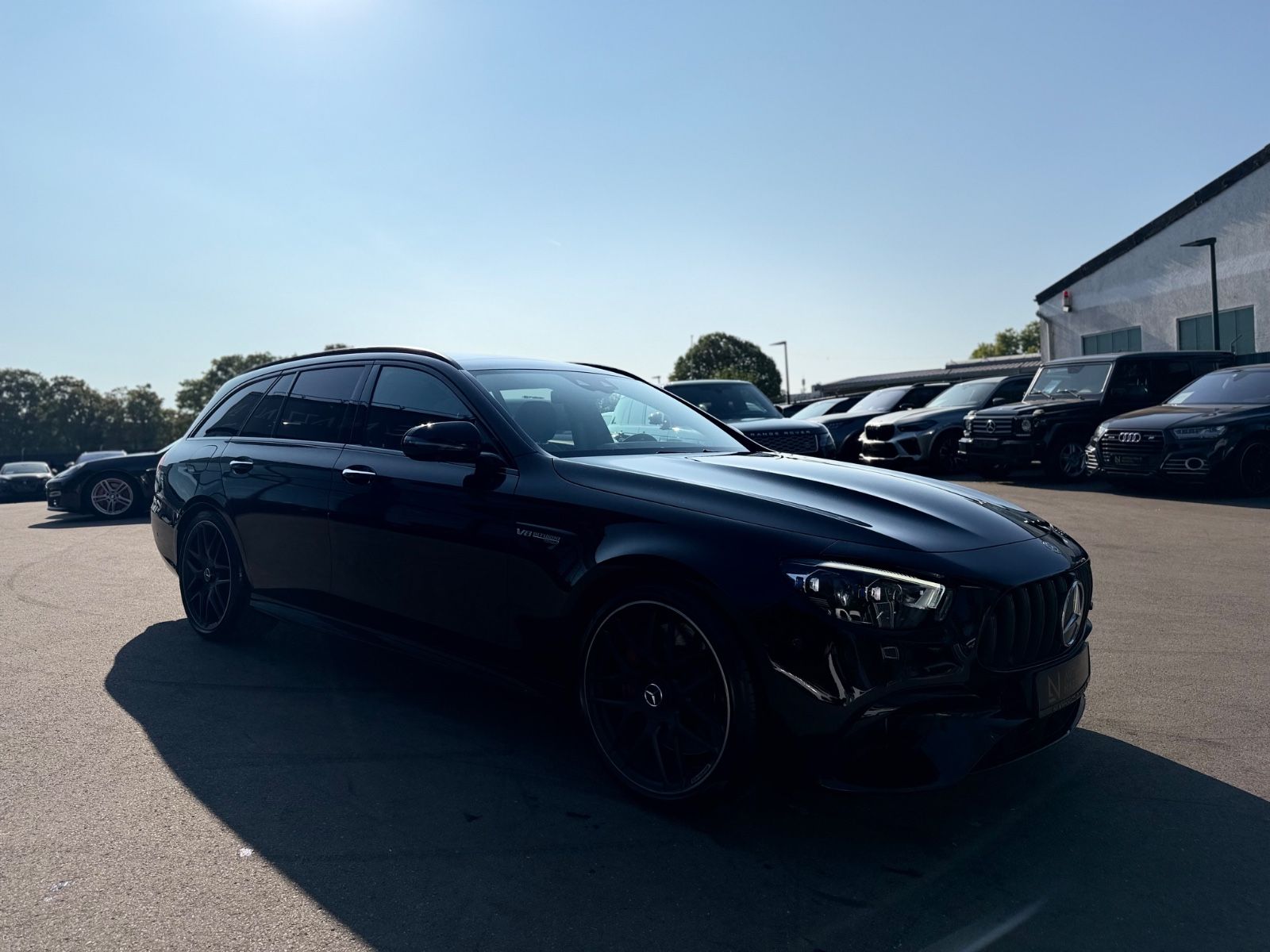 Fahrzeugabbildung Mercedes-Benz E 63S AMG 4M*FACELIFT*NIGHT PAKET*PANORAMA*HUD*
