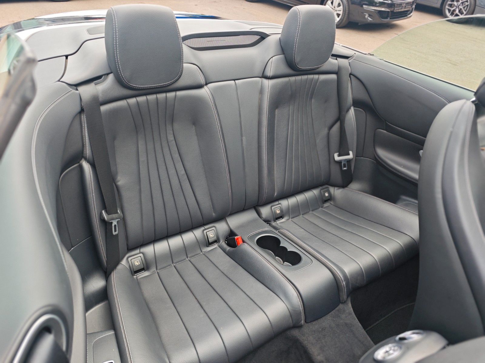 Fahrzeugabbildung Mercedes-Benz E 220 CABRIO*BURMESTER*WIDESCREEN*AMG LINE*LED*