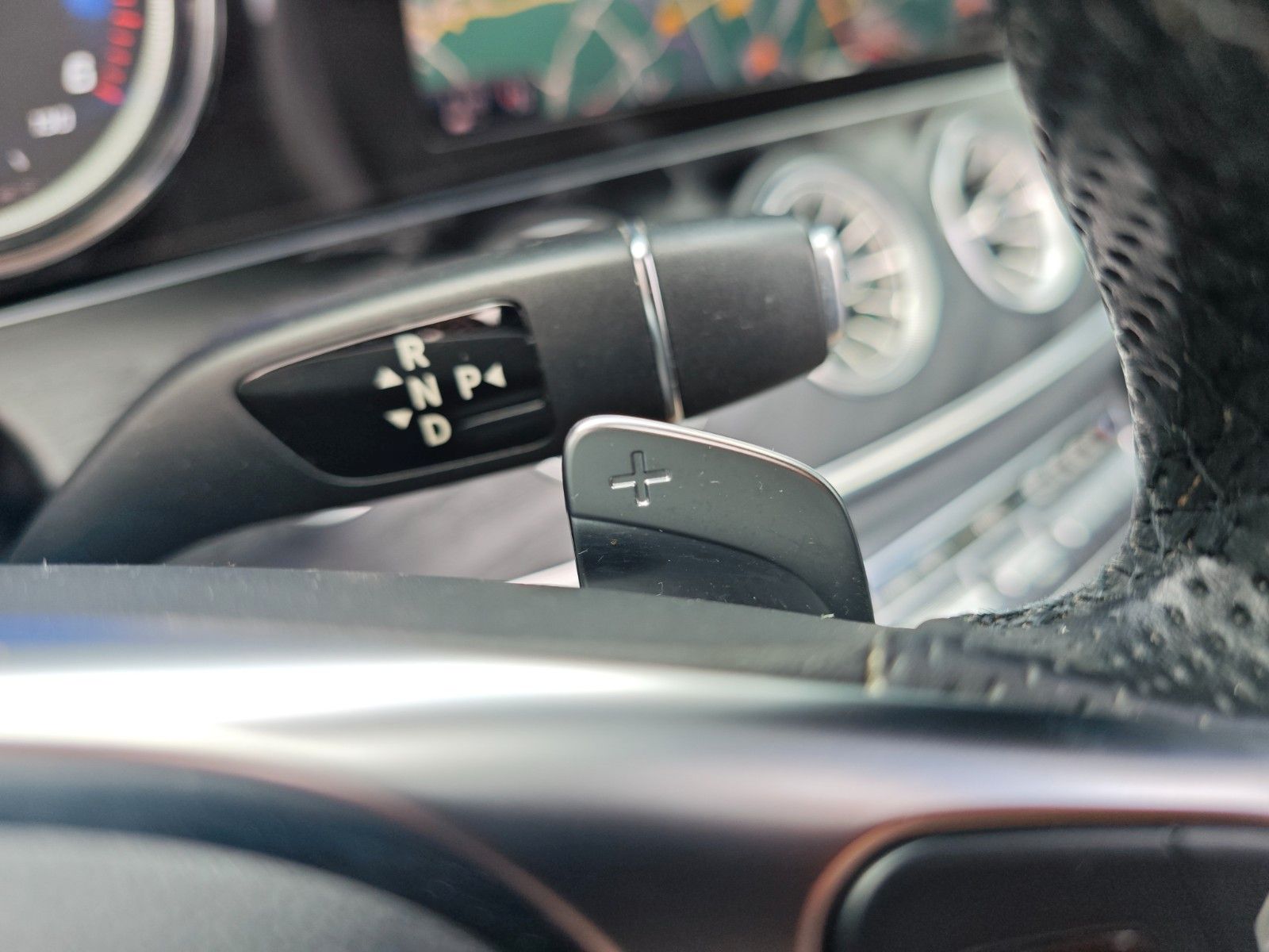 Fahrzeugabbildung Mercedes-Benz E 220 CABRIO*BURMESTER*WIDESCREEN*AMG LINE*LED*