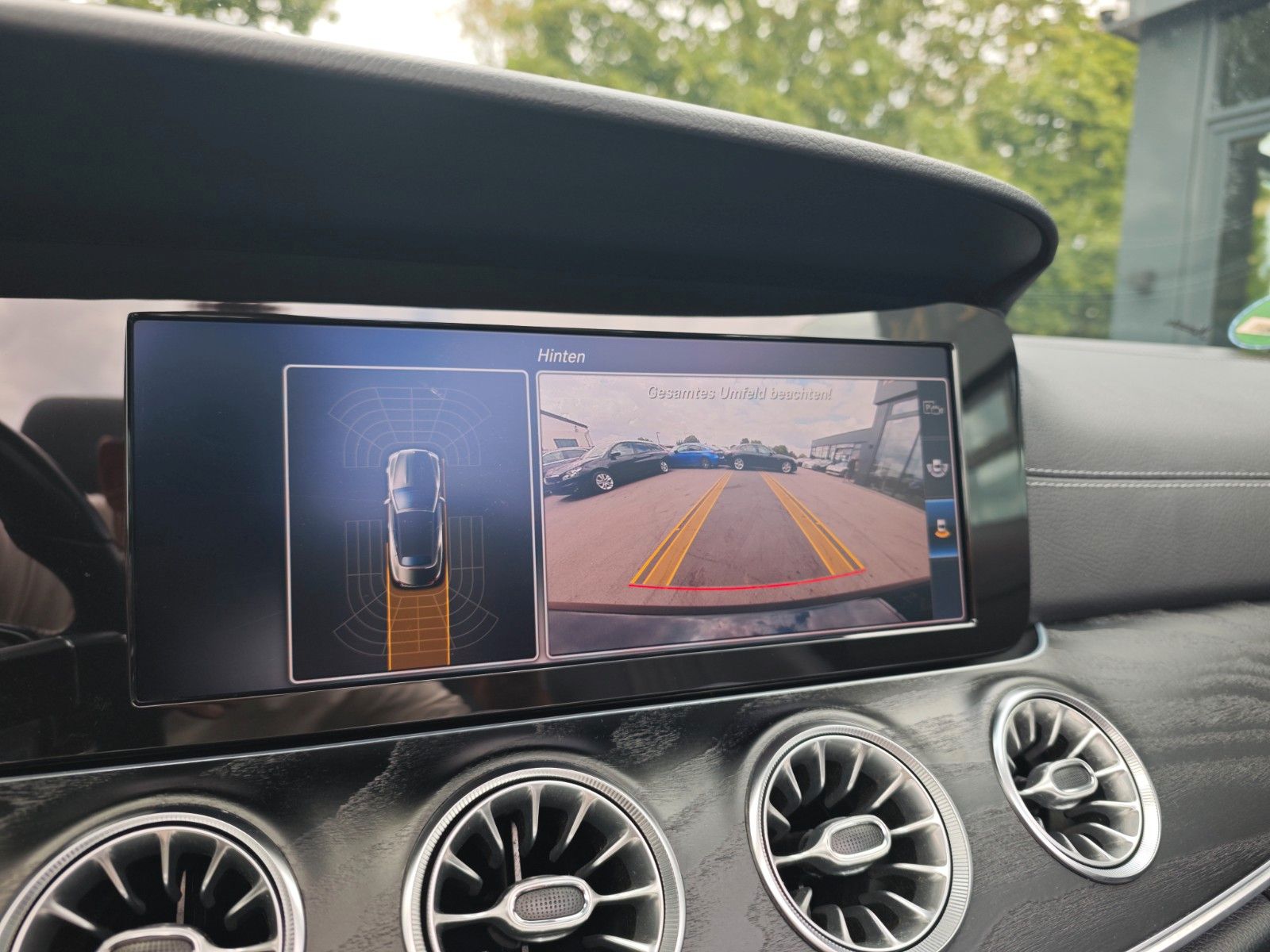Fahrzeugabbildung Mercedes-Benz E 220 CABRIO*BURMESTER*WIDESCREEN*AMG LINE*LED*
