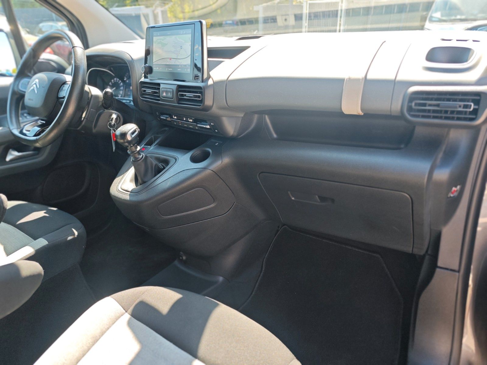 Fahrzeugabbildung Citroën BERLINGO FEEL M*2X SCHIEBETÜR*NAVI*SITZHEIZUNG