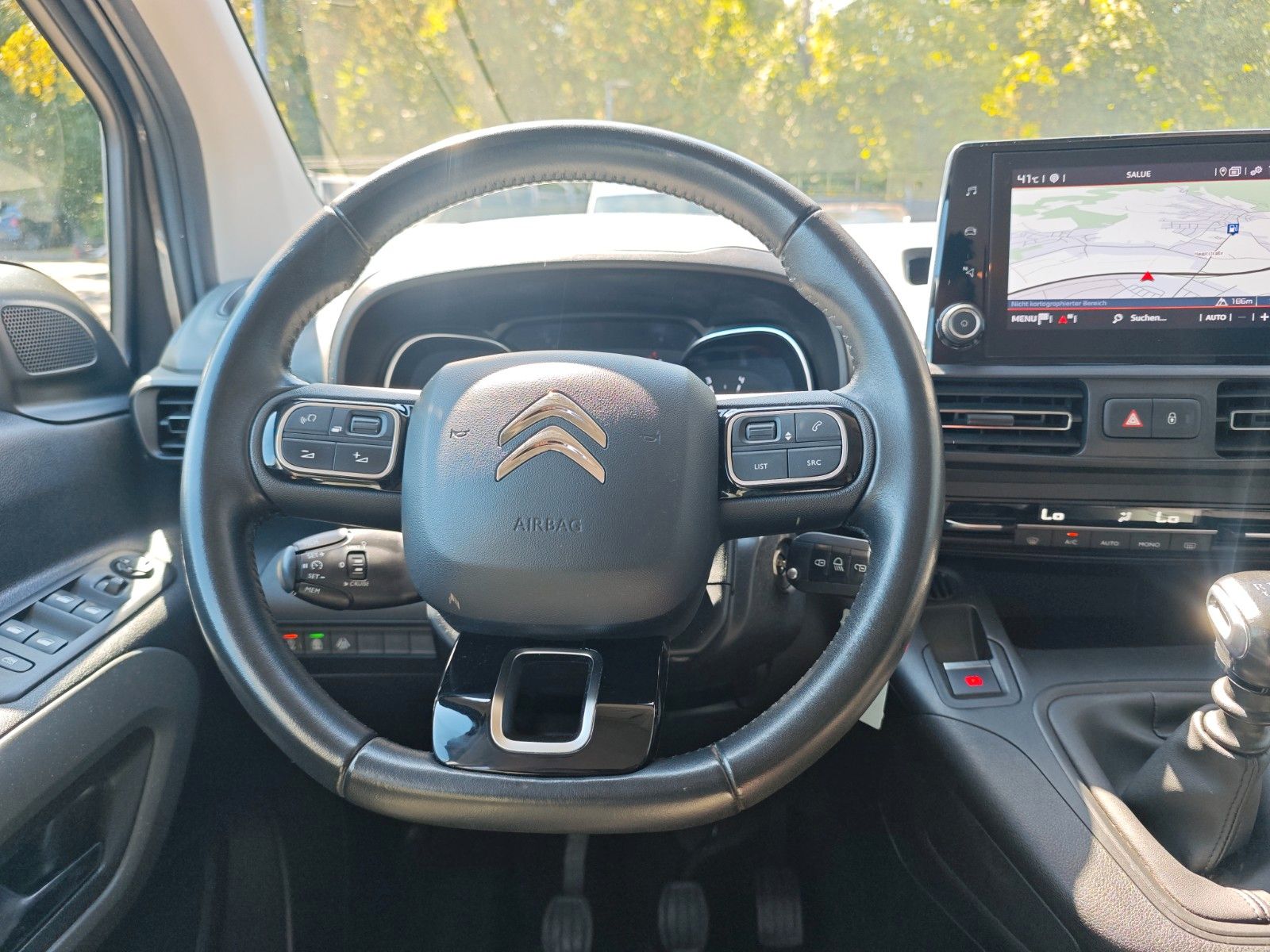 Fahrzeugabbildung Citroën BERLINGO FEEL M*2X SCHIEBETÜR*NAVI*SITZHEIZUNG