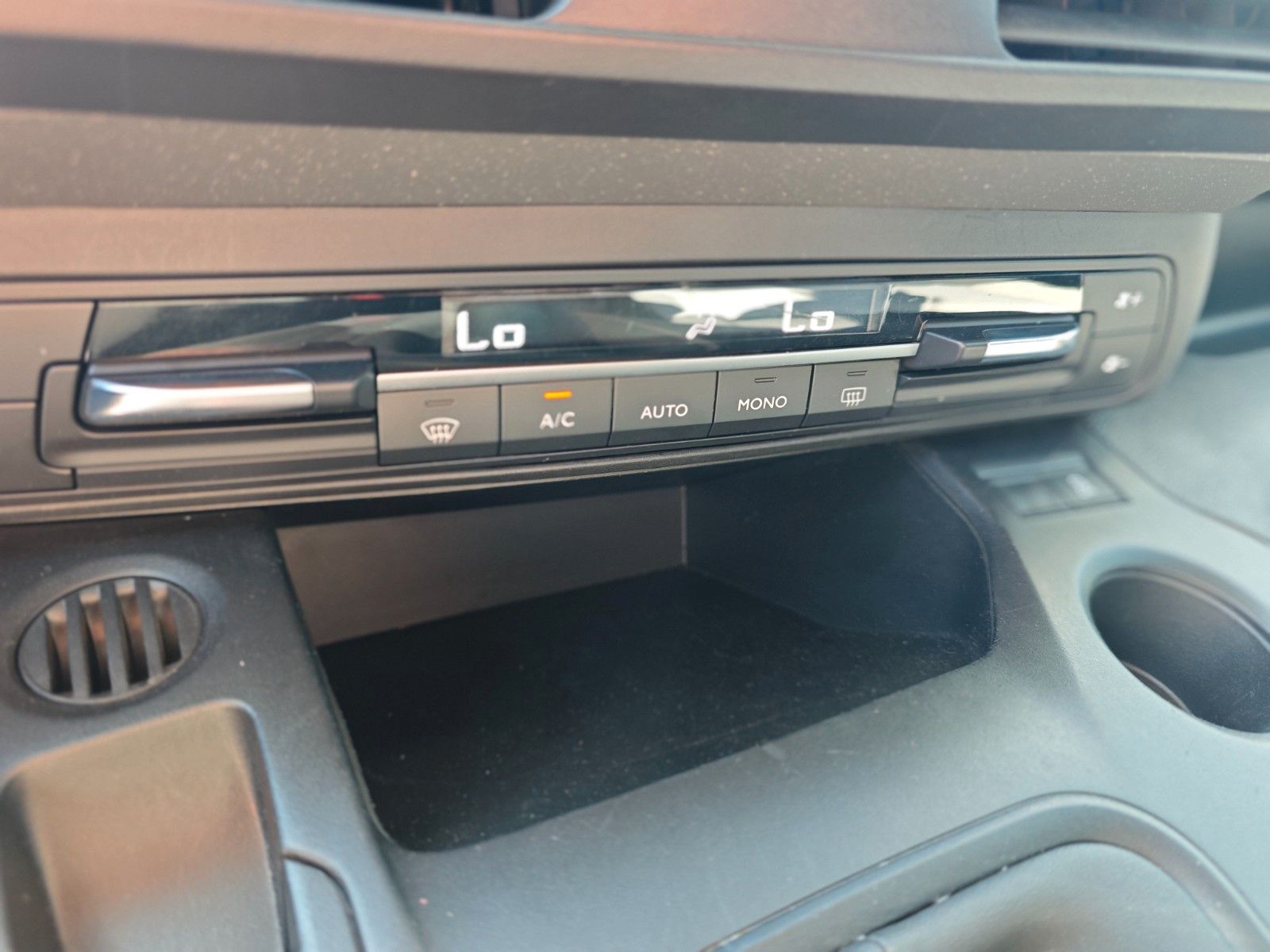 Fahrzeugabbildung Citroën BERLINGO FEEL M*2X SCHIEBETÜR*NAVI*SITZHEIZUNG