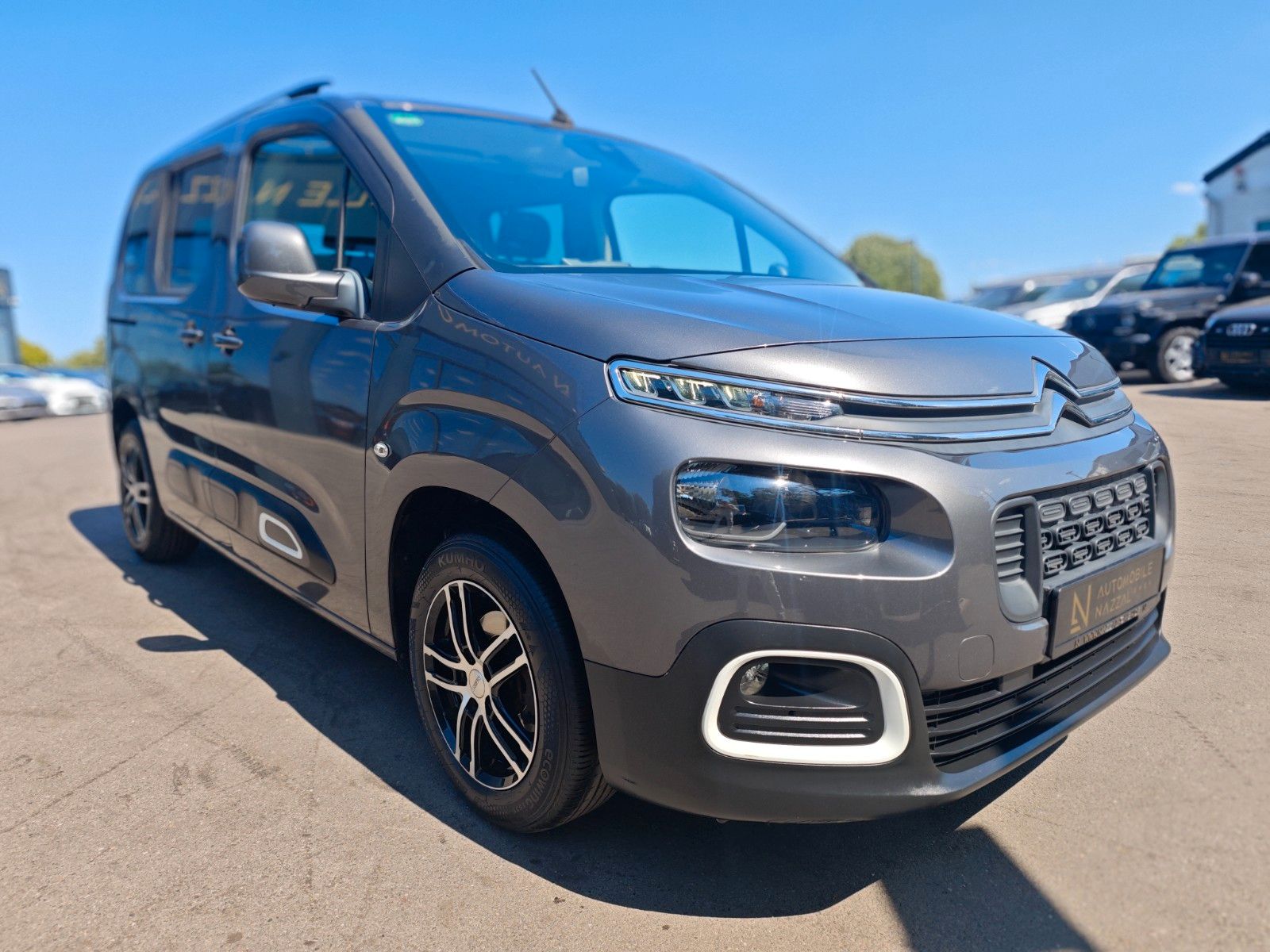 Fahrzeugabbildung Citroën BERLINGO FEEL M*2X SCHIEBETÜR*NAVI*SITZHEIZUNG