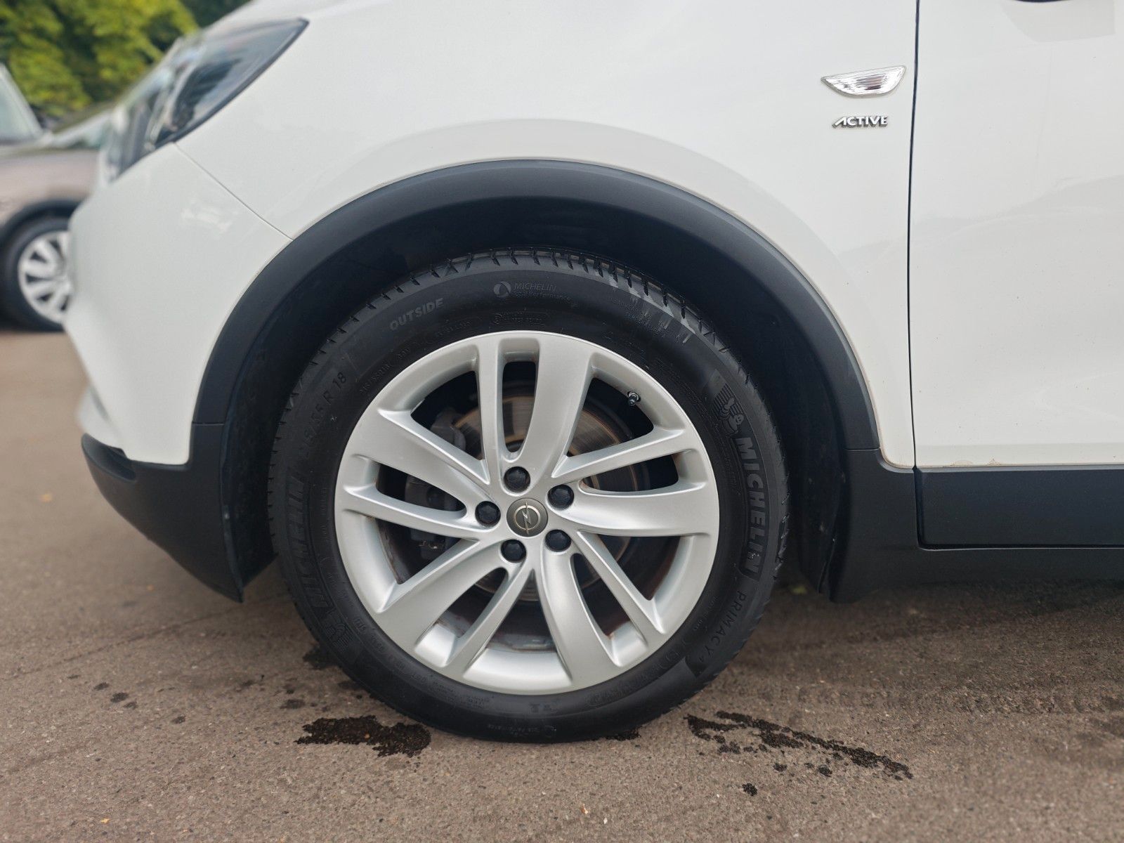 Fahrzeugabbildung Opel MOKKA X ACTIVE*LENKRADHEIZUNG*KAMERA*SITZHEIZUNG