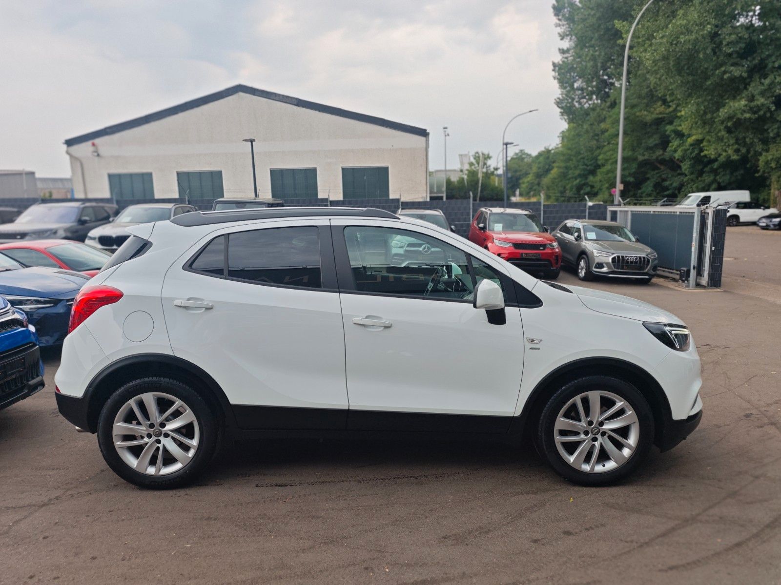 Fahrzeugabbildung Opel MOKKA X ACTIVE*LENKRADHEIZUNG*KAMERA*SITZHEIZUNG
