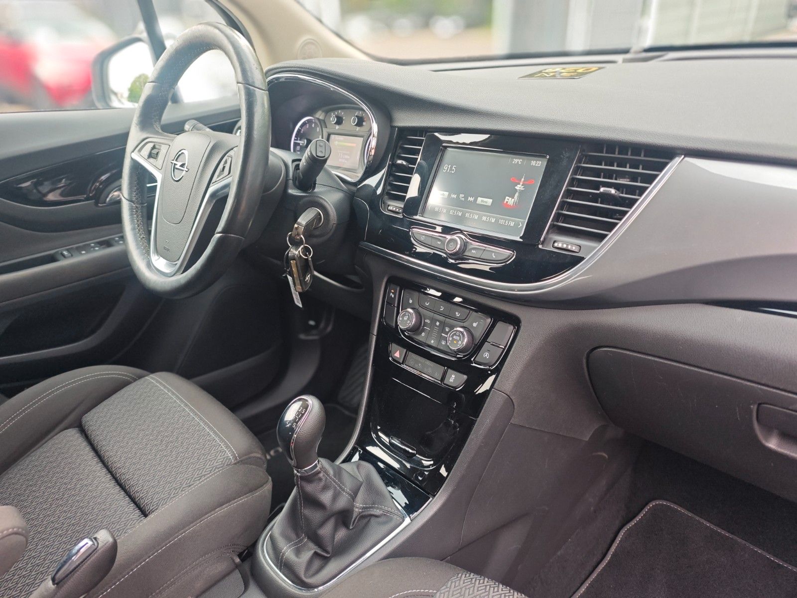 Fahrzeugabbildung Opel MOKKA X ACTIVE*LENKRADHEIZUNG*KAMERA*SITZHEIZUNG