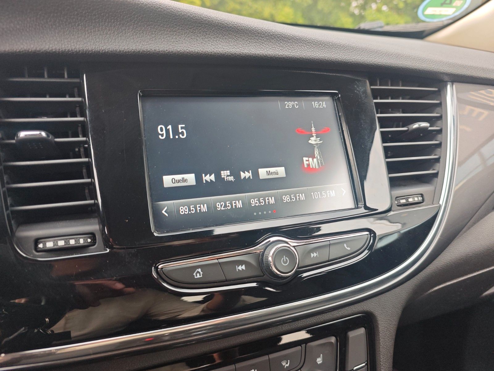 Fahrzeugabbildung Opel MOKKA X ACTIVE*LENKRADHEIZUNG*KAMERA*SITZHEIZUNG