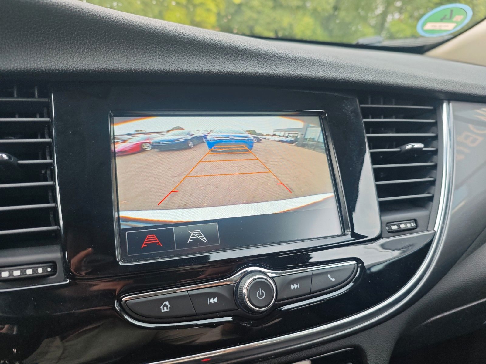 Fahrzeugabbildung Opel MOKKA X ACTIVE*LENKRADHEIZUNG*KAMERA*SITZHEIZUNG