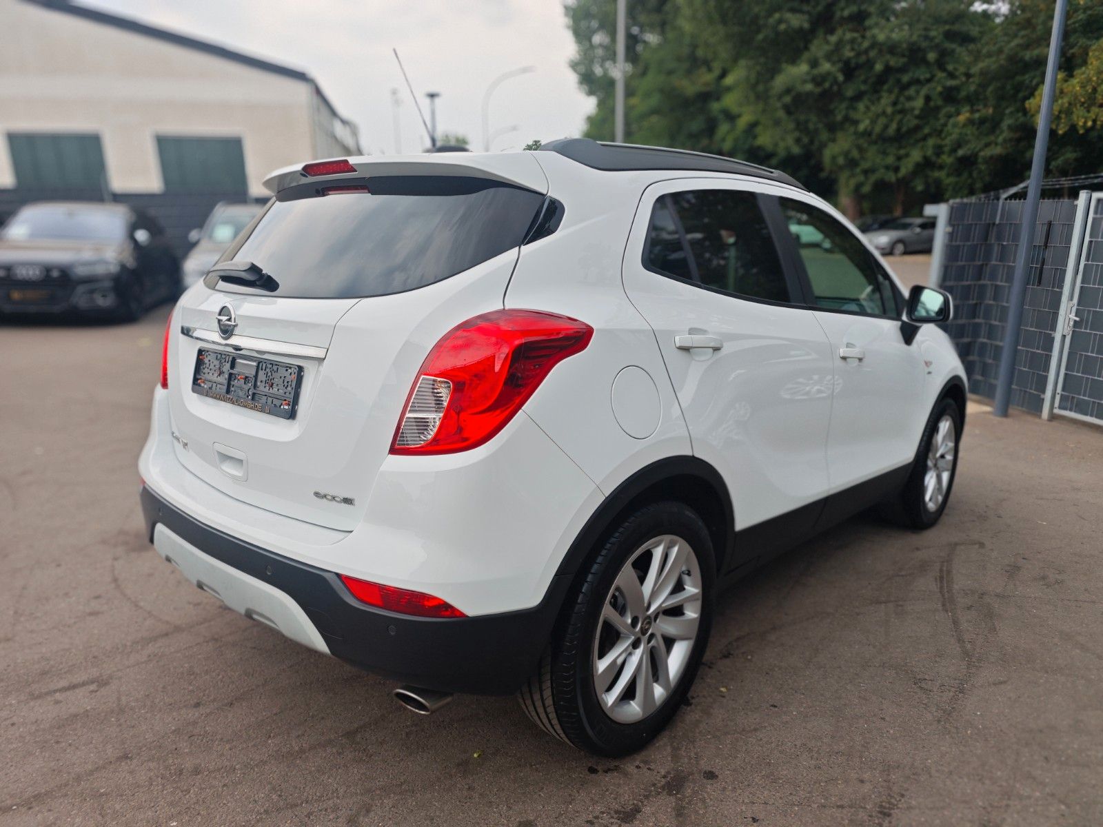 Fahrzeugabbildung Opel MOKKA X ACTIVE*LENKRADHEIZUNG*KAMERA*SITZHEIZUNG