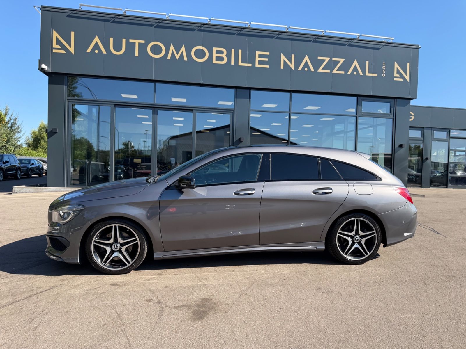Fahrzeugabbildung Mercedes-Benz CLA 250 SHOOTING BRAKE AMG-LINE *AUT*NAVI*PANO*
