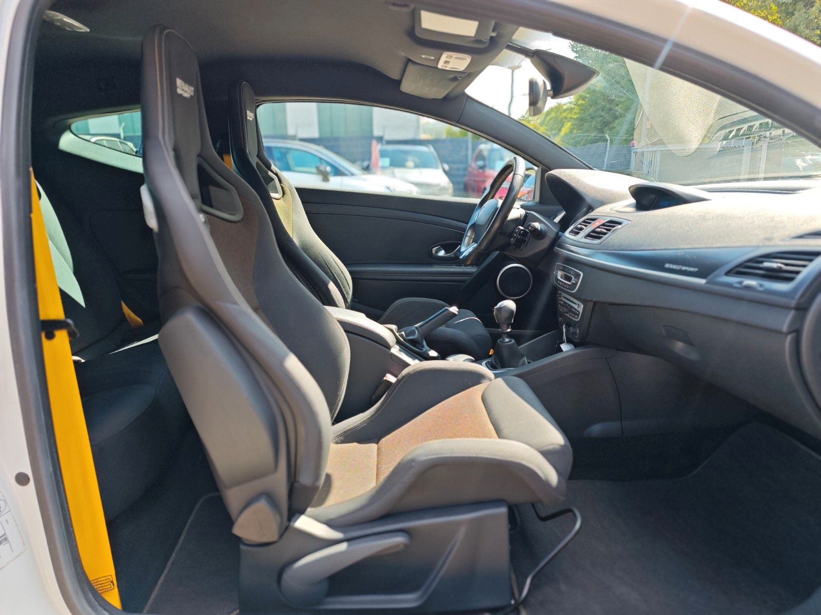 Fahrzeugabbildung Renault MEGANE III COUPE RS CUP*2.HD*RECARO*NO 12/20*TOP