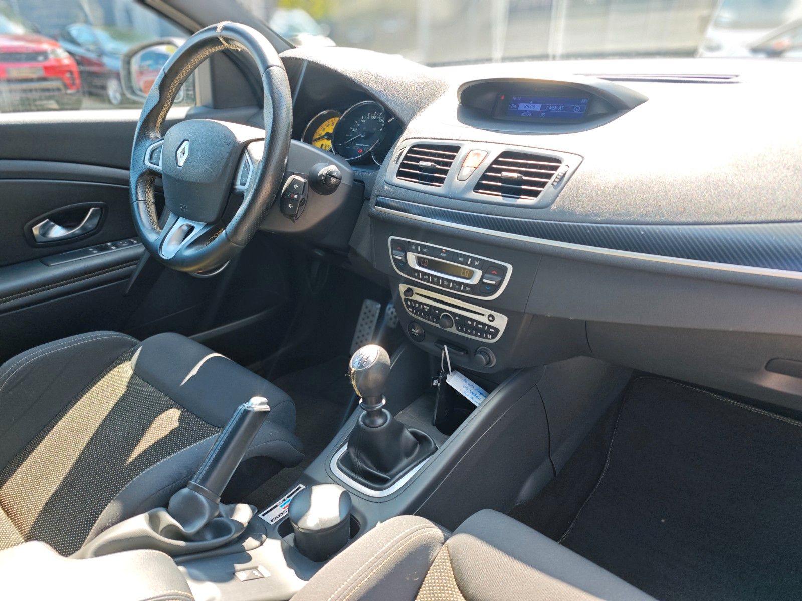 Fahrzeugabbildung Renault MEGANE III COUPE RS CUP*2.HD*RECARO*NO 12/20*TOP