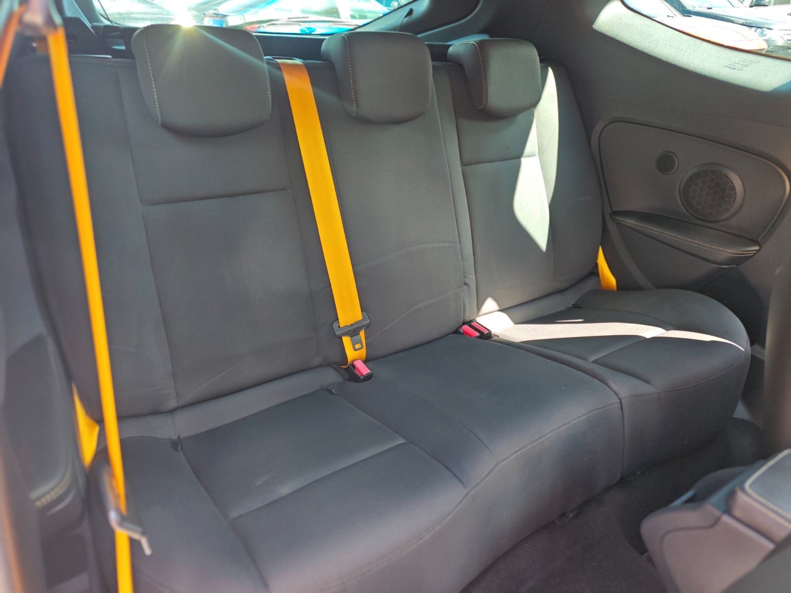 Fahrzeugabbildung Renault MEGANE III COUPE RS CUP*2.HD*RECARO*NO 12/20*TOP