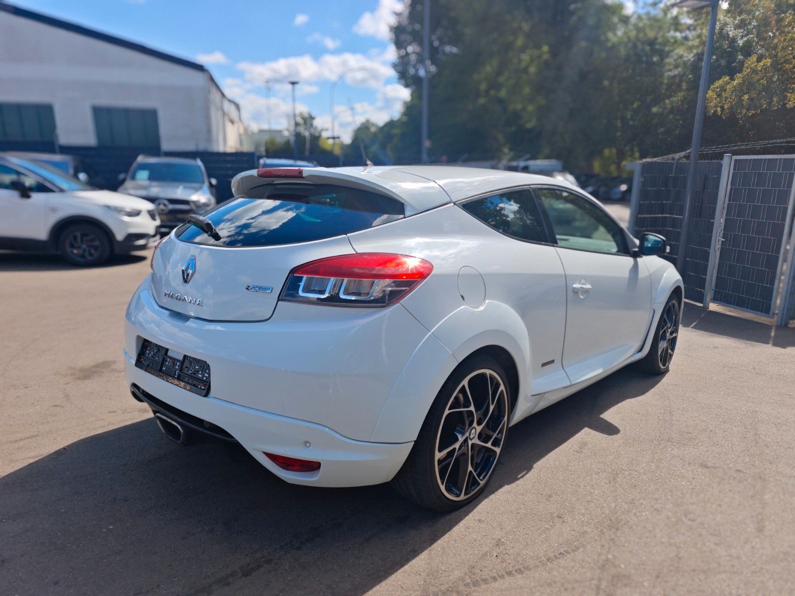 Fahrzeugabbildung Renault MEGANE III COUPE RS CUP*2.HD*RECARO*NO 12/20*TOP
