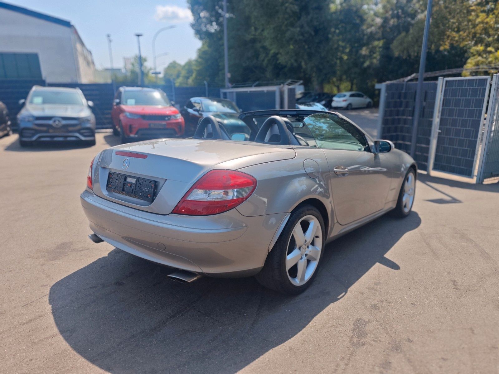 Fahrzeugabbildung Mercedes-Benz SLK 200 SLK ROADSTER*SHZ*KLIMAAUTO.*TEMPOMAT*