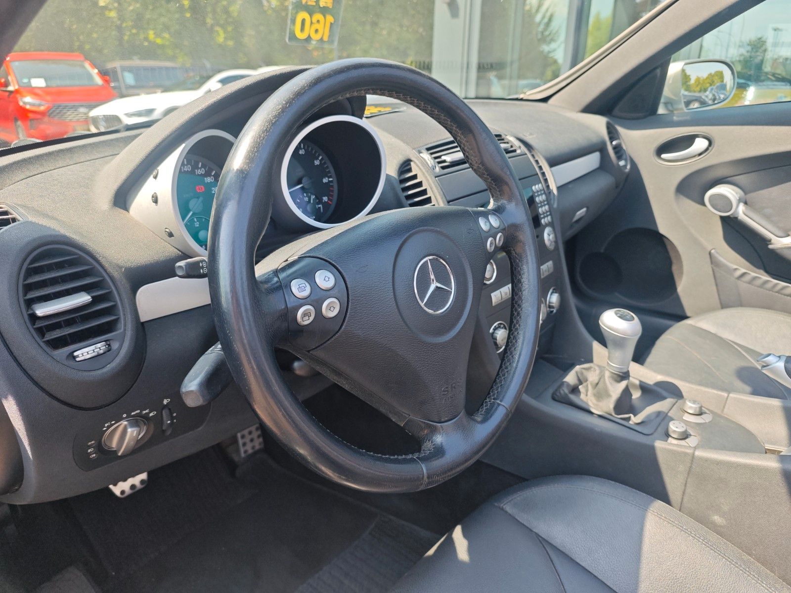Fahrzeugabbildung Mercedes-Benz SLK 200 SLK ROADSTER*SHZ*KLIMAAUTO.*TEMPOMAT*