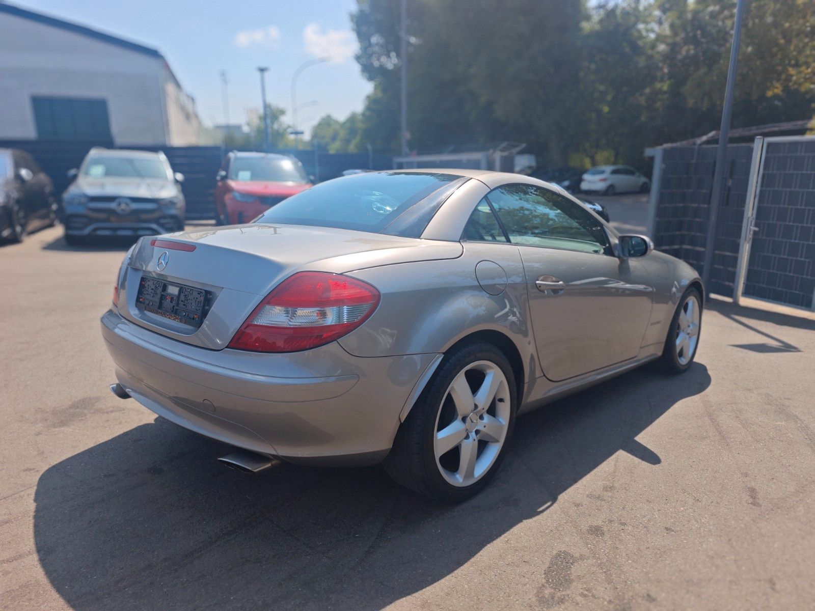 Fahrzeugabbildung Mercedes-Benz SLK 200 SLK ROADSTER*SHZ*KLIMAAUTO.*TEMPOMAT*