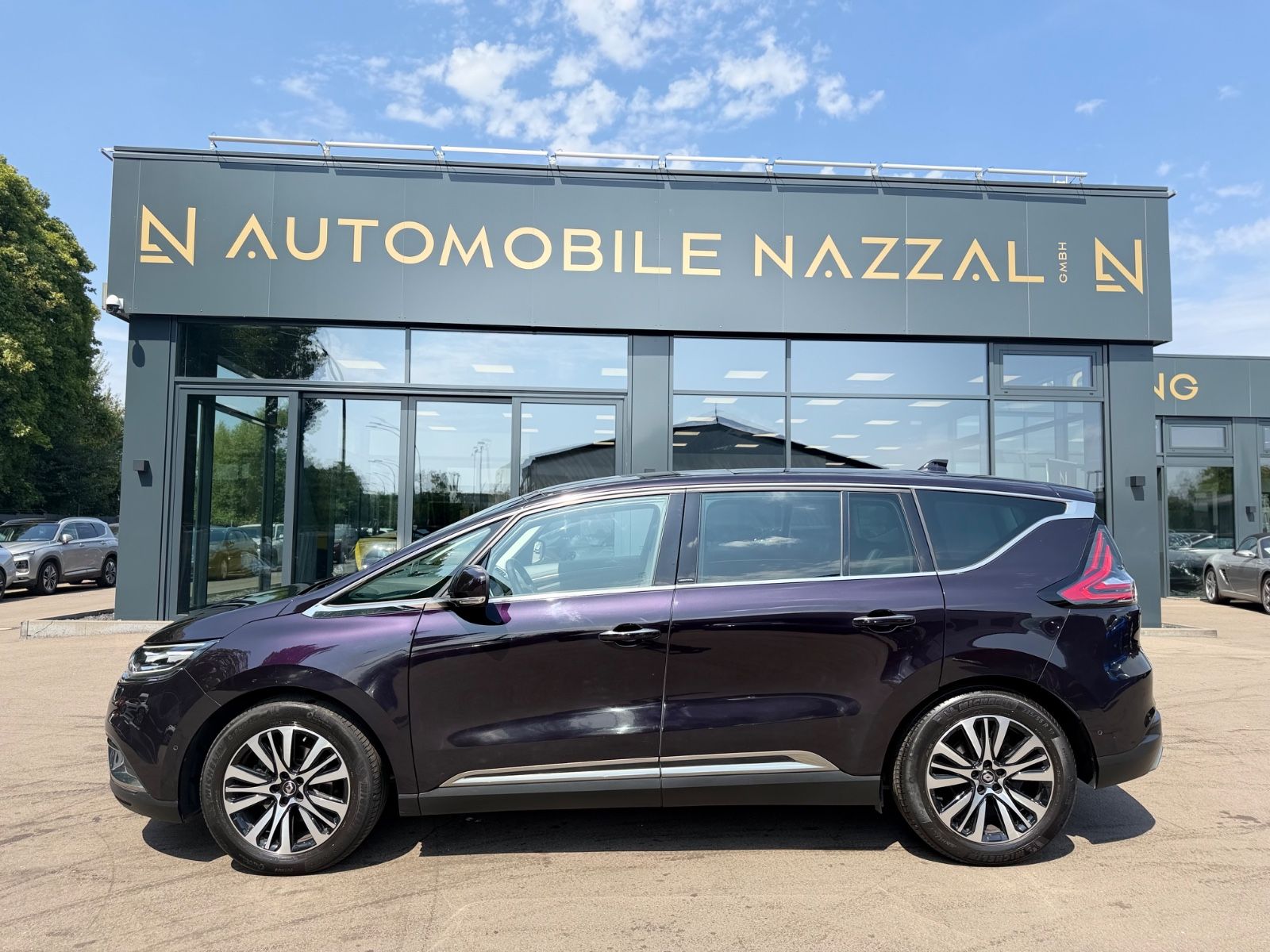 Fahrzeugabbildung Renault ESPACE V INITIALE PARIS*7 SITZER*AUT*BOSE*MATRIX