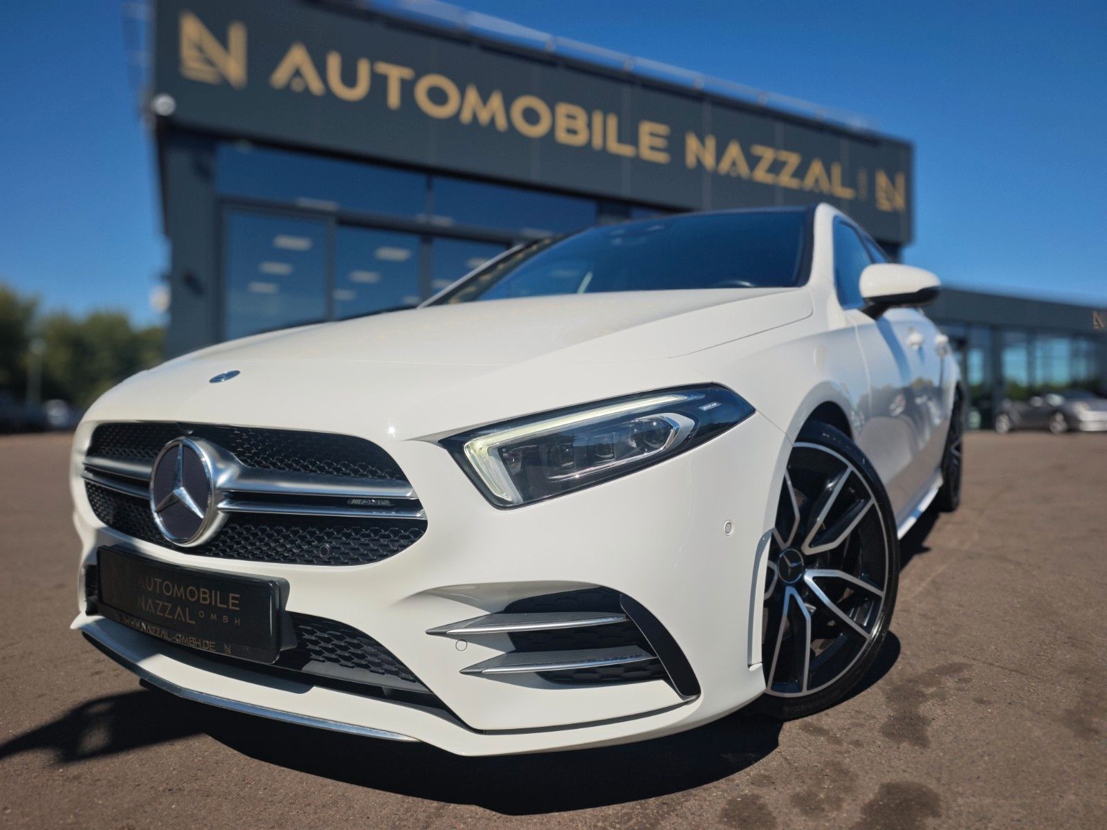 Fahrzeugabbildung Mercedes-Benz A 35 AMG 4MATIC *MULTIBEAM*BURMESTER*ASSIST*