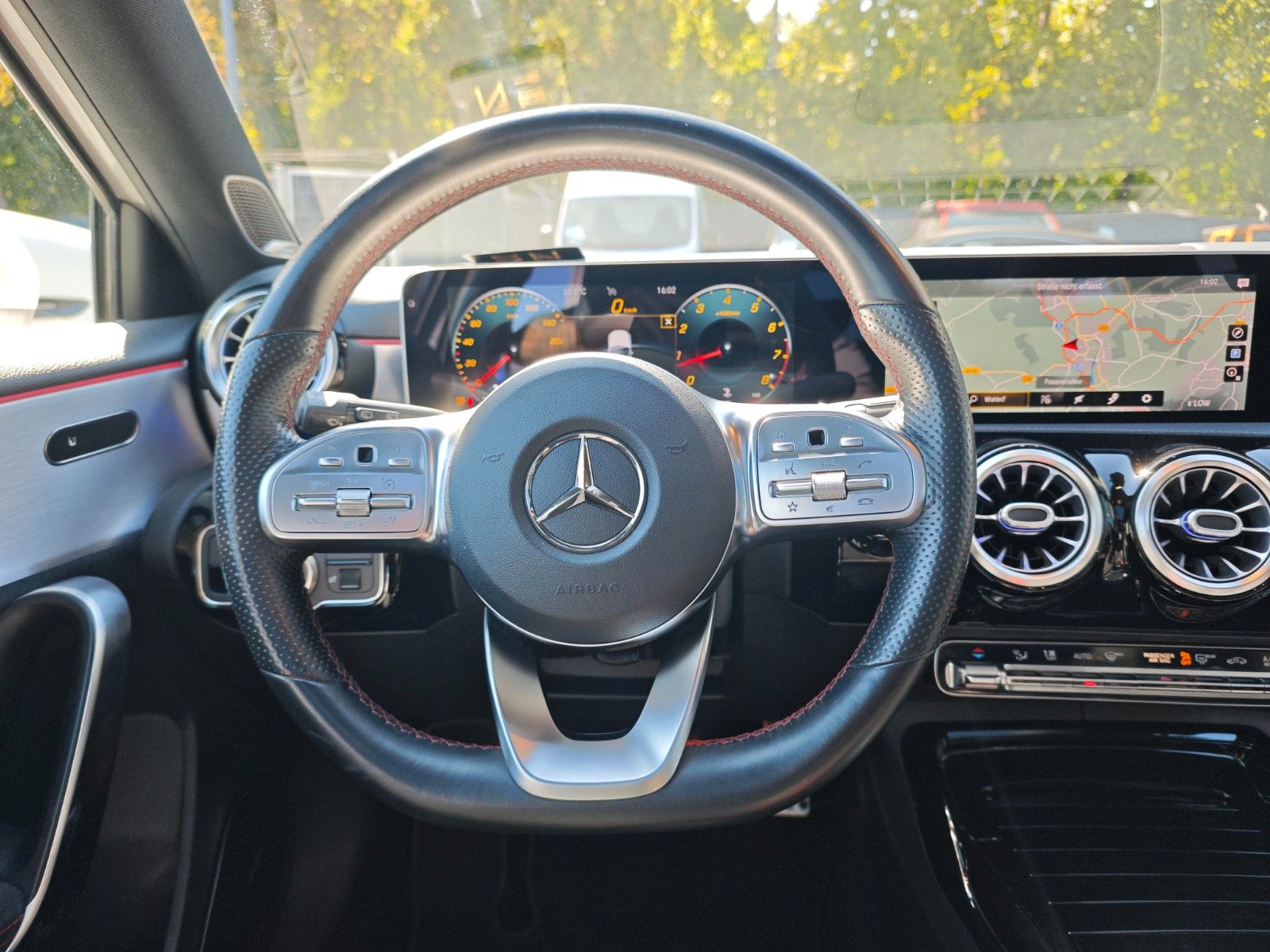Fahrzeugabbildung Mercedes-Benz A 35 AMG 4MATIC *MULTIBEAM*BURMESTER*ASSIST*