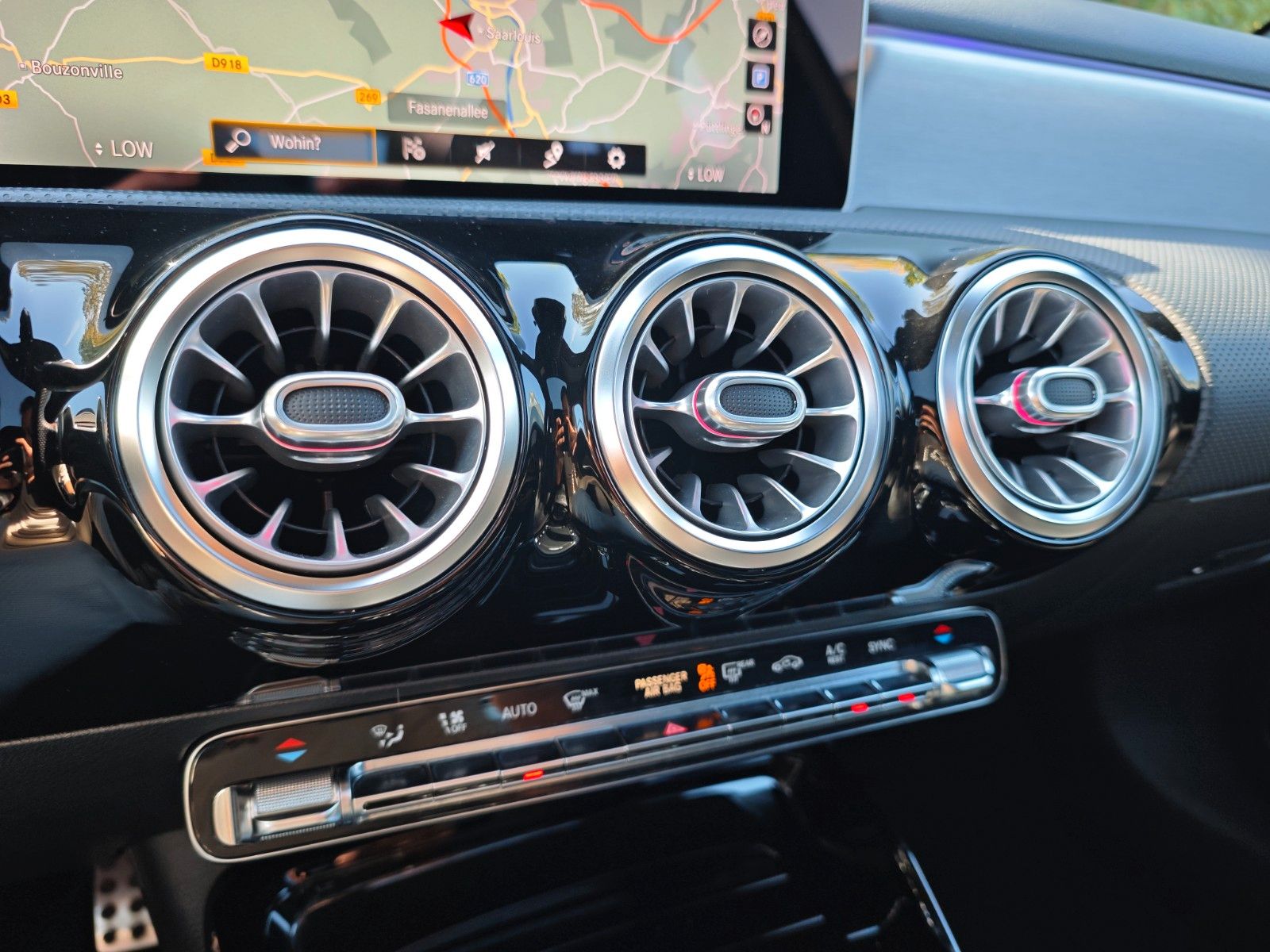 Fahrzeugabbildung Mercedes-Benz A 35 AMG 4MATIC *MULTIBEAM*BURMESTER*ASSIST*