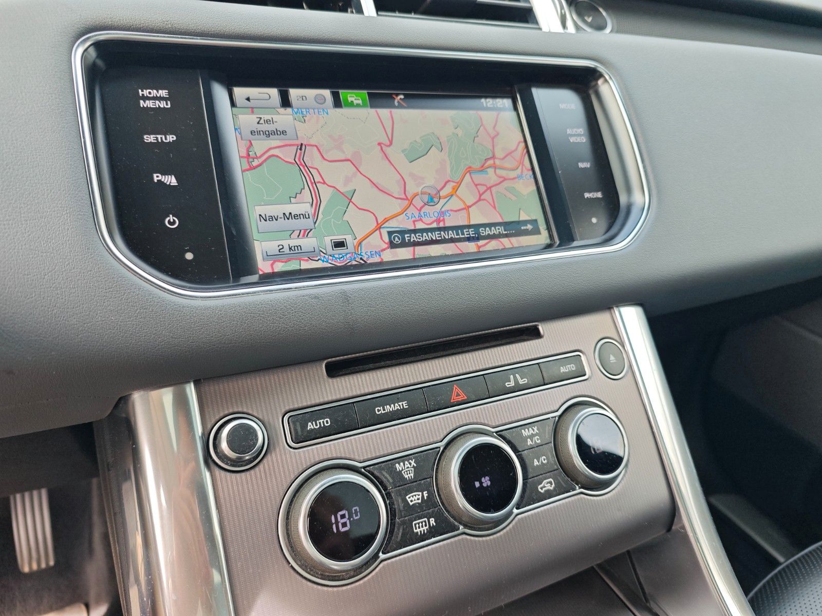 Fahrzeugabbildung Land Rover RANGE ROVER SPORT SDV6 HSE*KAMERA*MERIDAN*AHK*