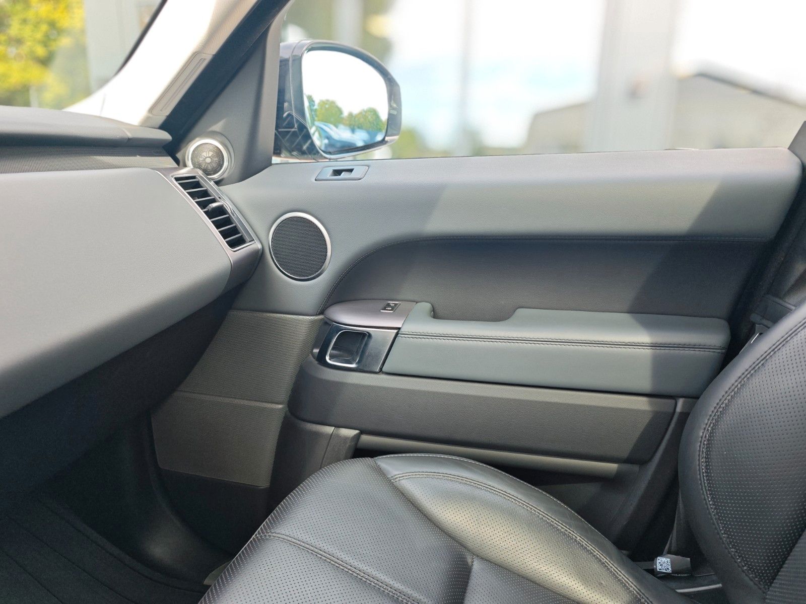 Fahrzeugabbildung Land Rover RANGE ROVER SPORT SDV6 HSE*KAMERA*MERIDAN*AHK*