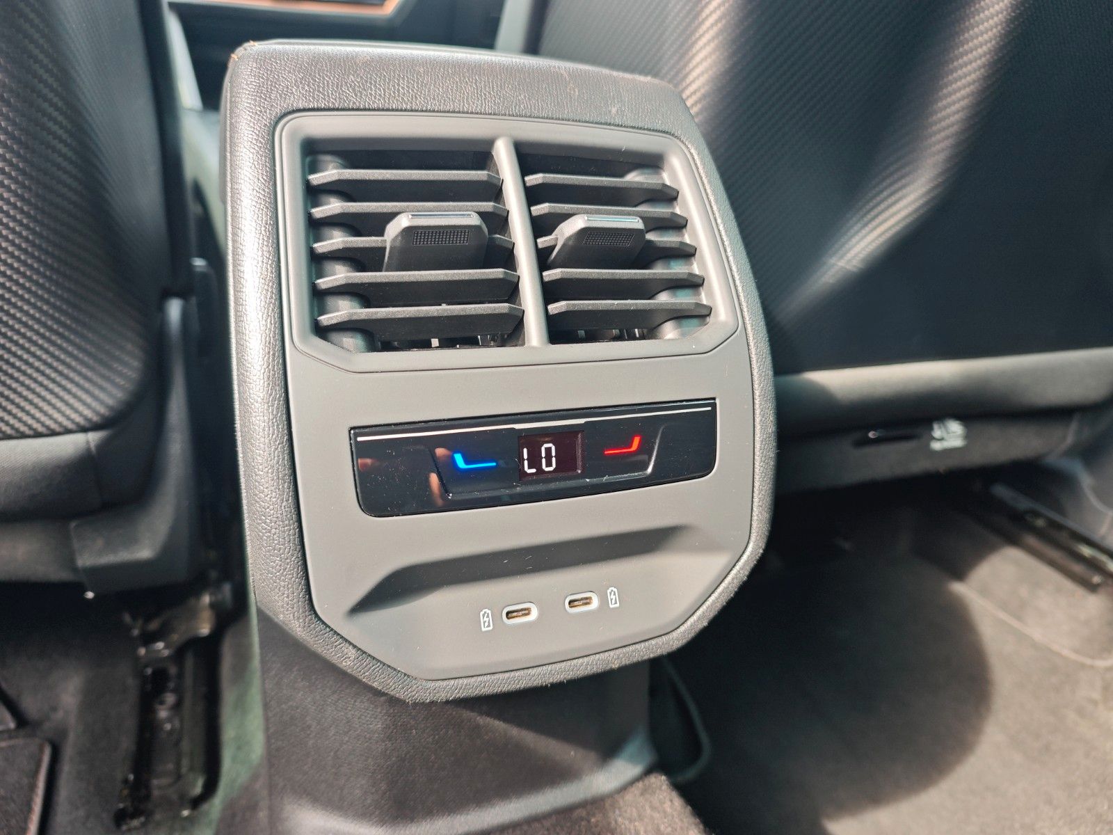 Fahrzeugabbildung CUPRA FORMENTOR VZ5 4DRIVE*MAGNE TECH MATT*1.HD*SCHALE