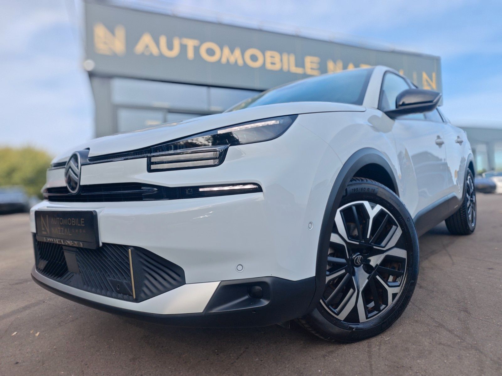 Fahrzeugabbildung Citroën C4 LIM. MAX*VOLL LED*AHK*ACC*KAMERA*NAVI*