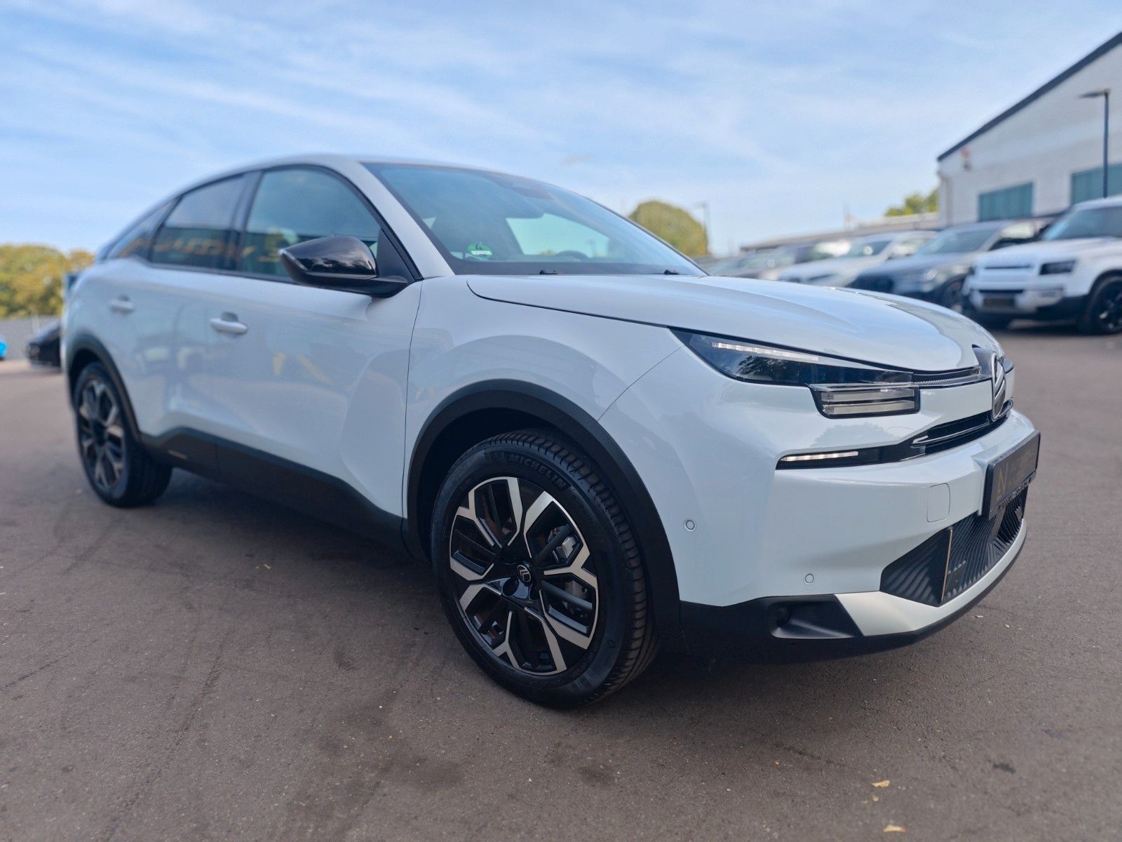 Fahrzeugabbildung Citroën C4 LIM. MAX*VOLL LED*AHK*ACC*KAMERA*NAVI*