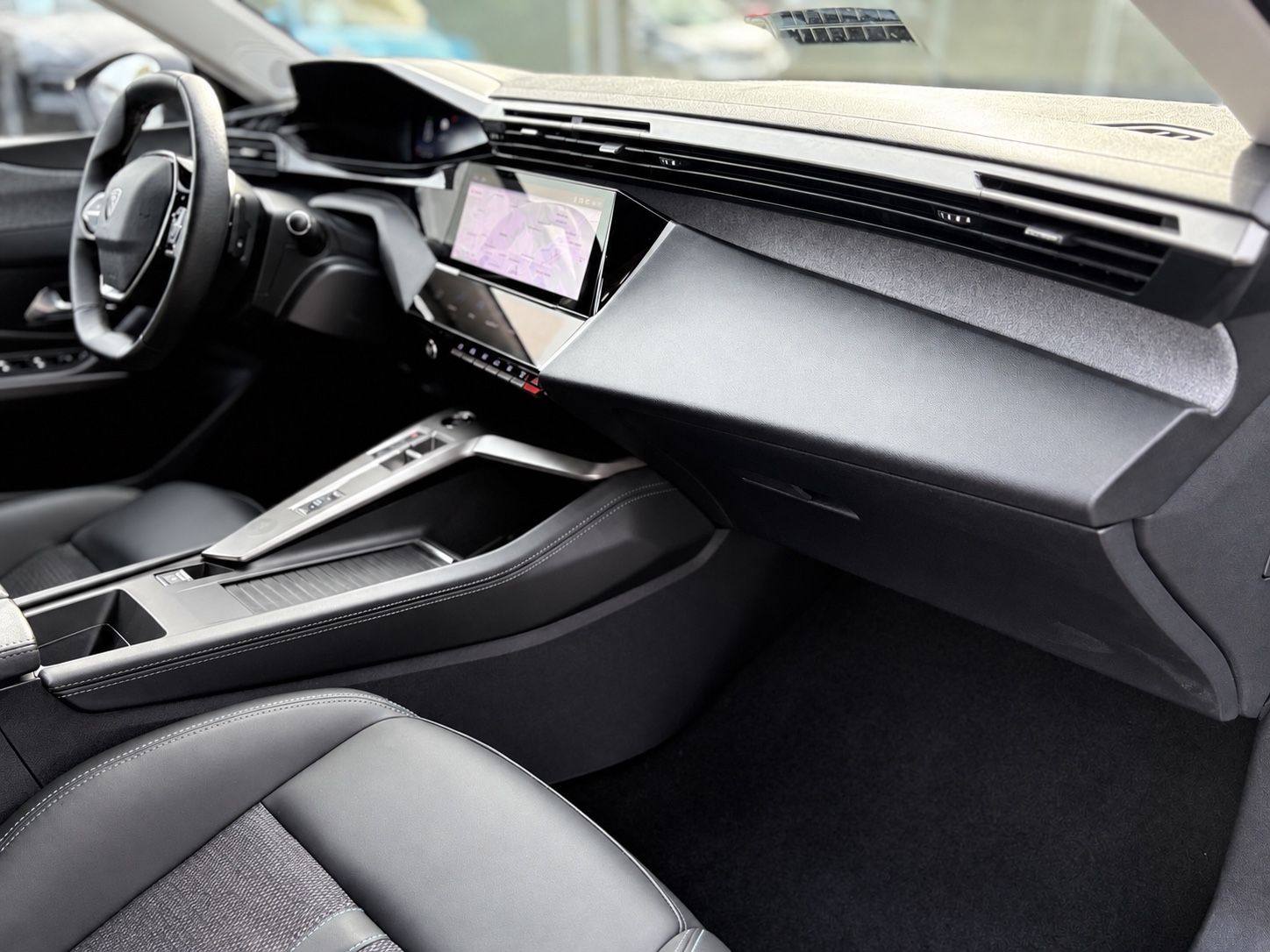 Fahrzeugabbildung Peugeot 308 SW ALLURE *SHZ*TEILLEDER*VIRTUELL*NAVI*LED*