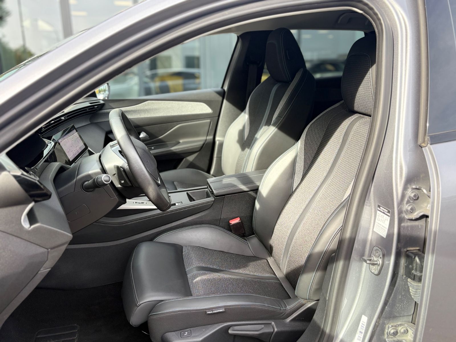 Fahrzeugabbildung Peugeot 308 SW ALLURE *SHZ*TEILLEDER*VIRTUELL*NAVI*LED*