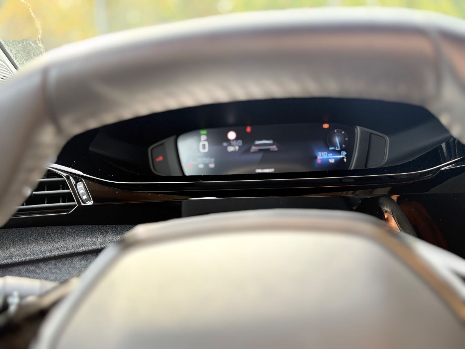 Fahrzeugabbildung Peugeot 308 SW ALLURE *SHZ*TEILLEDER*VIRTUELL*NAVI*LED*
