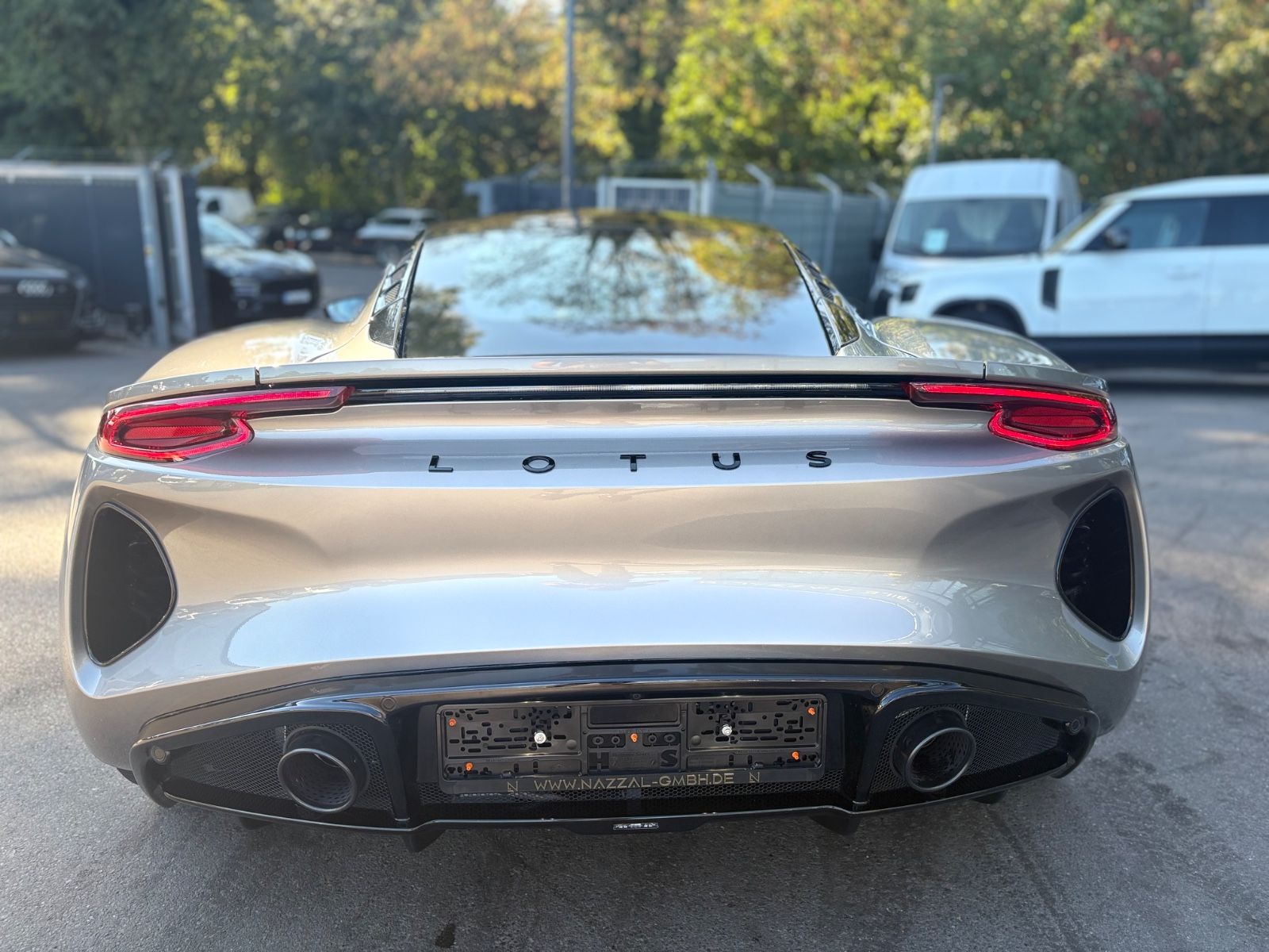 Fahrzeugabbildung Lotus EMIRA FIRST EDITION*1.HD*BI COLOR*LED*KAMERA*TOP