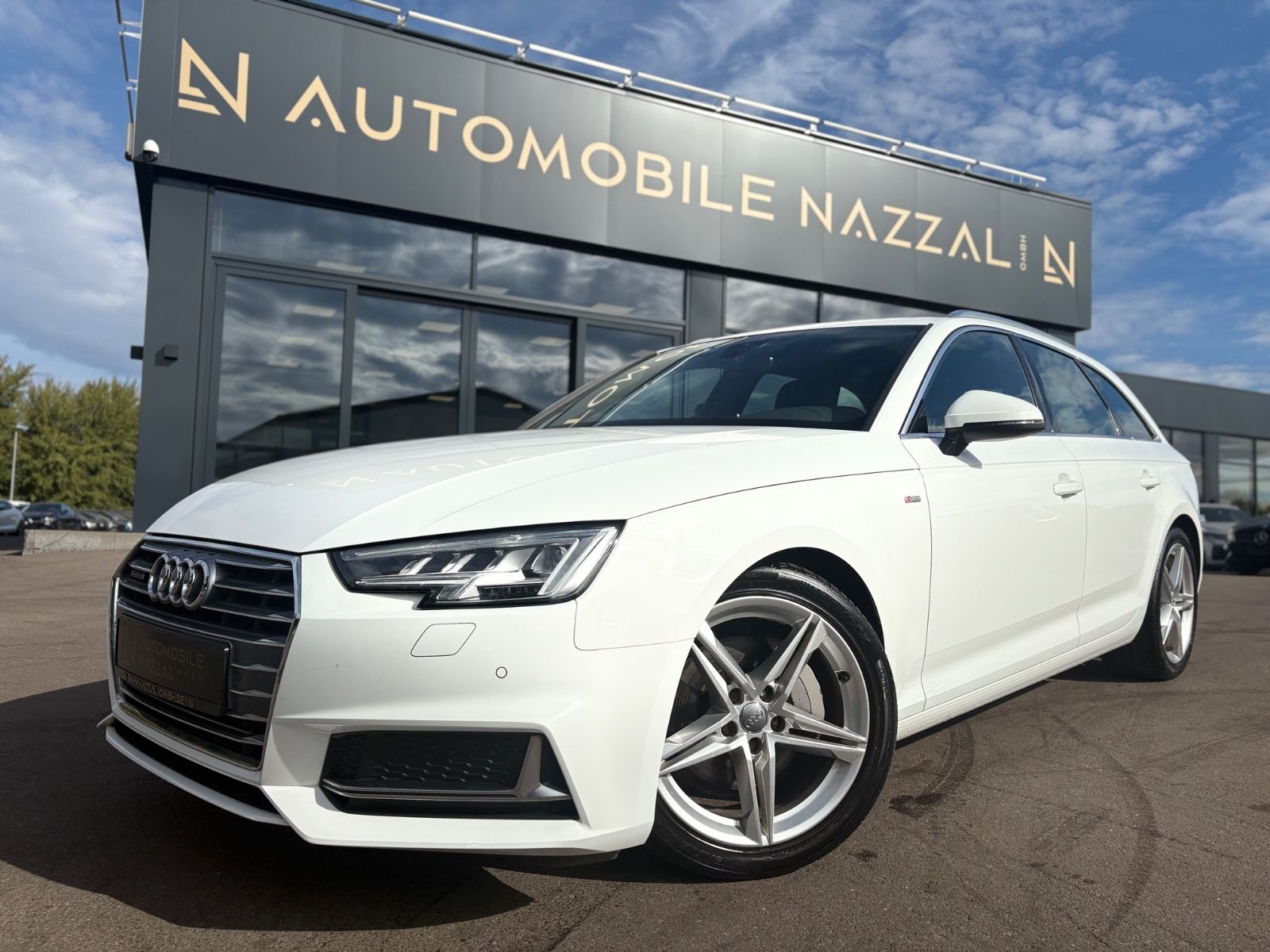 Fahrzeugabbildung Audi A4 AVANT 40 TDI QUATTRO S-LINE *KAM*NAVI*LED*