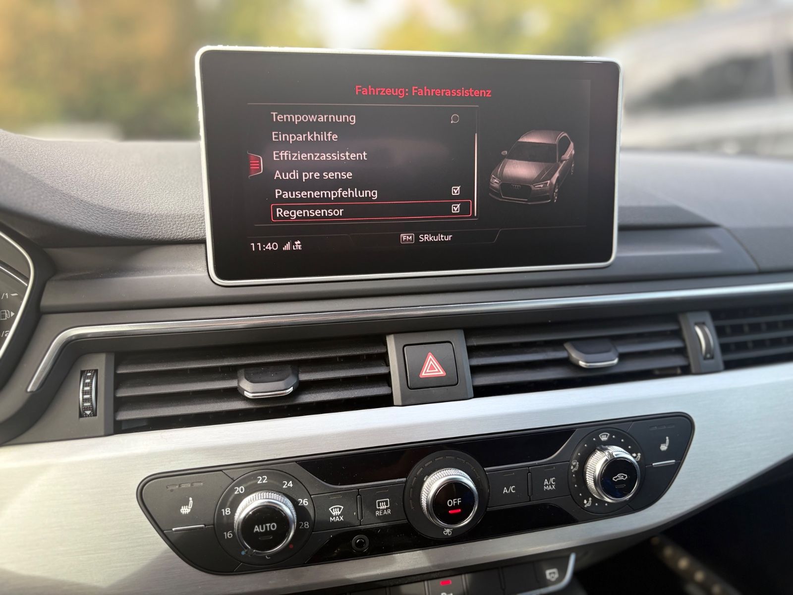Fahrzeugabbildung Audi A4 AVANT 40 TDI QUATTRO S-LINE *KAM*NAVI*LED*