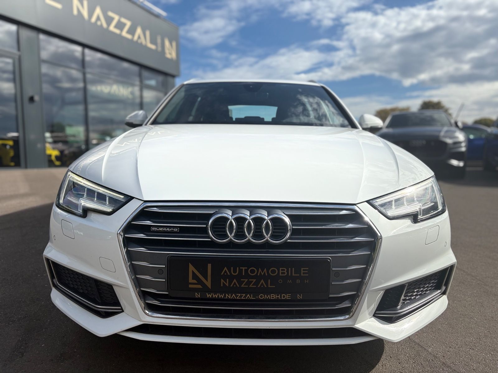 Fahrzeugabbildung Audi A4 AVANT 40 TDI QUATTRO S-LINE *KAM*NAVI*LED*