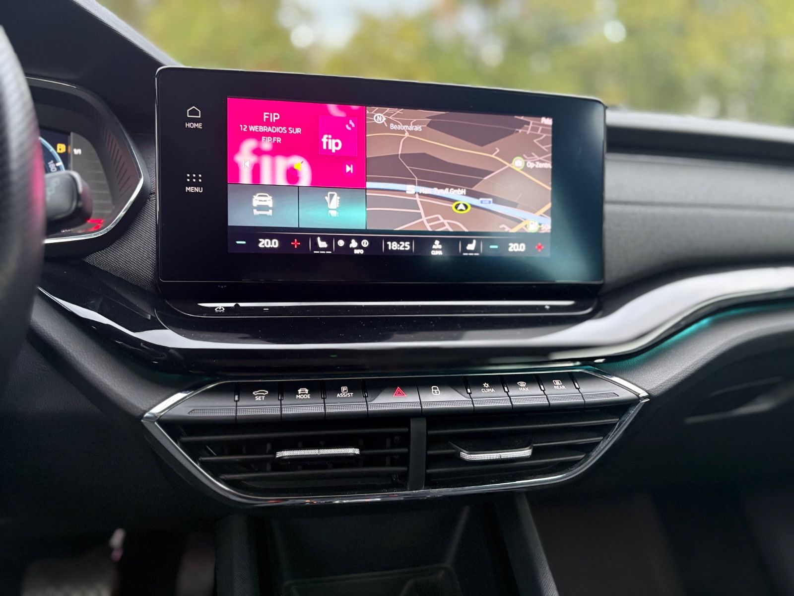 Fahrzeugabbildung SKODA Octavia 2.0 TDI DSG 4x4 COMBI*SPORTLINE*PANO*LED