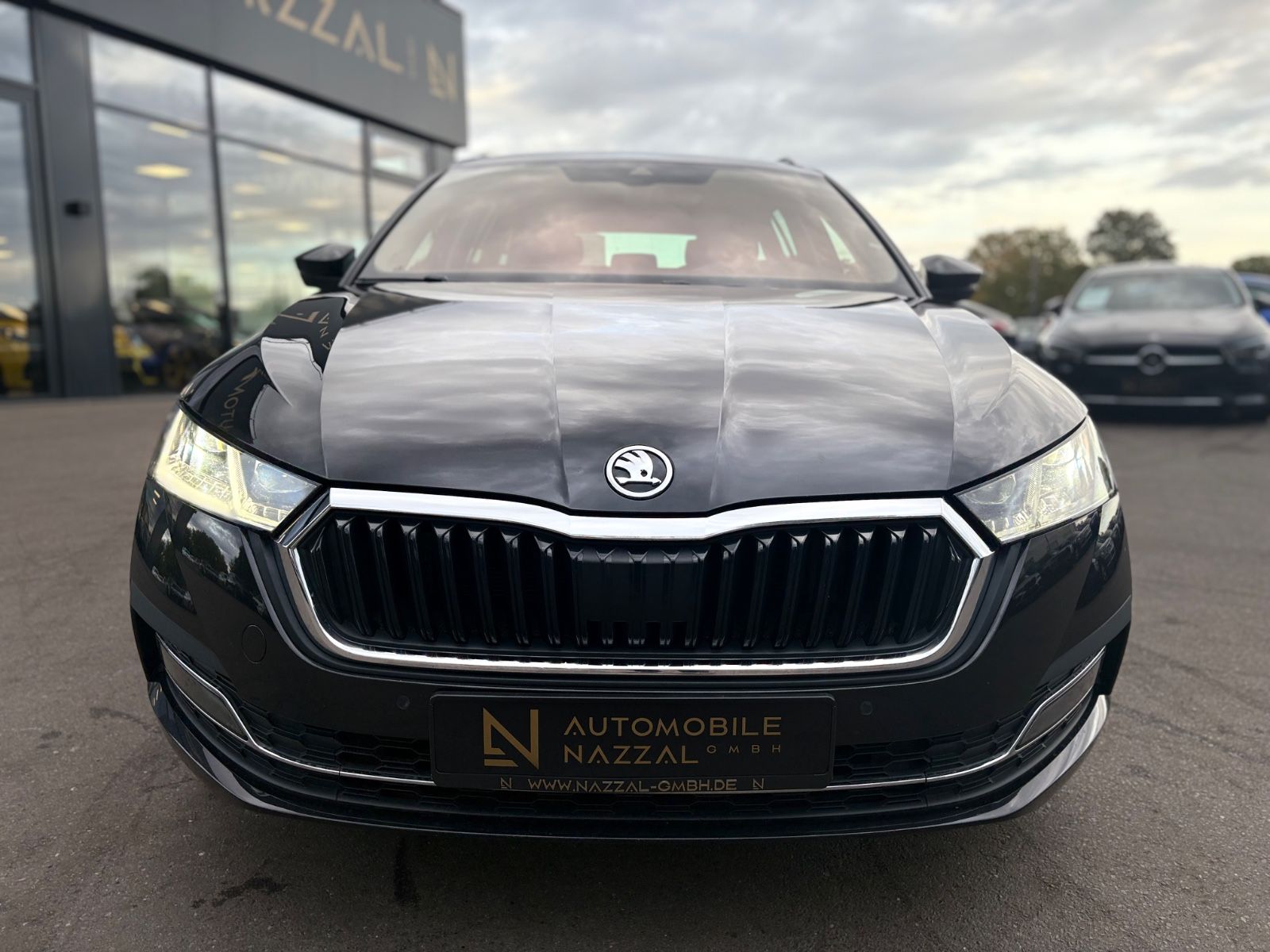 Fahrzeugabbildung SKODA Octavia 2.0 TDI DSG 4x4 COMBI*SPORTLINE*PANO*LED