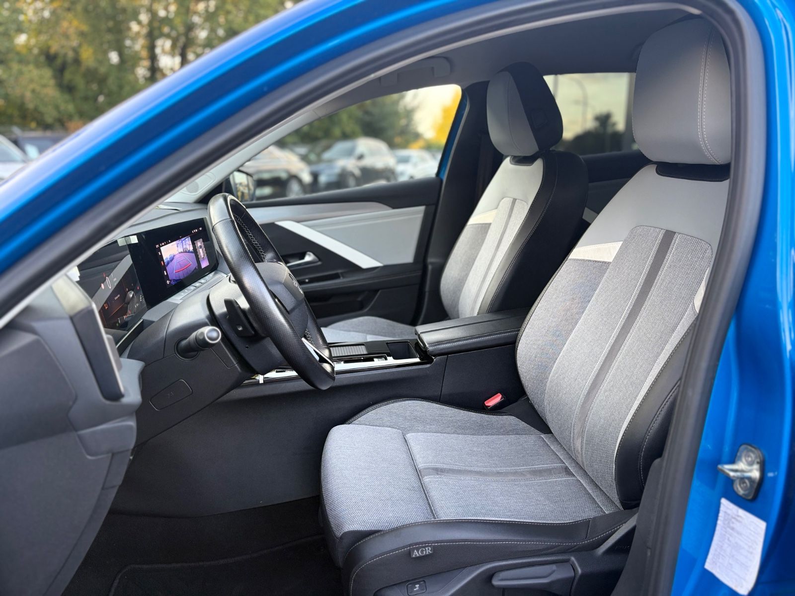 Fahrzeugabbildung Opel ASTRA L PLUG IN HYBRID 133kW ELEGANCE*2.HD*LED*