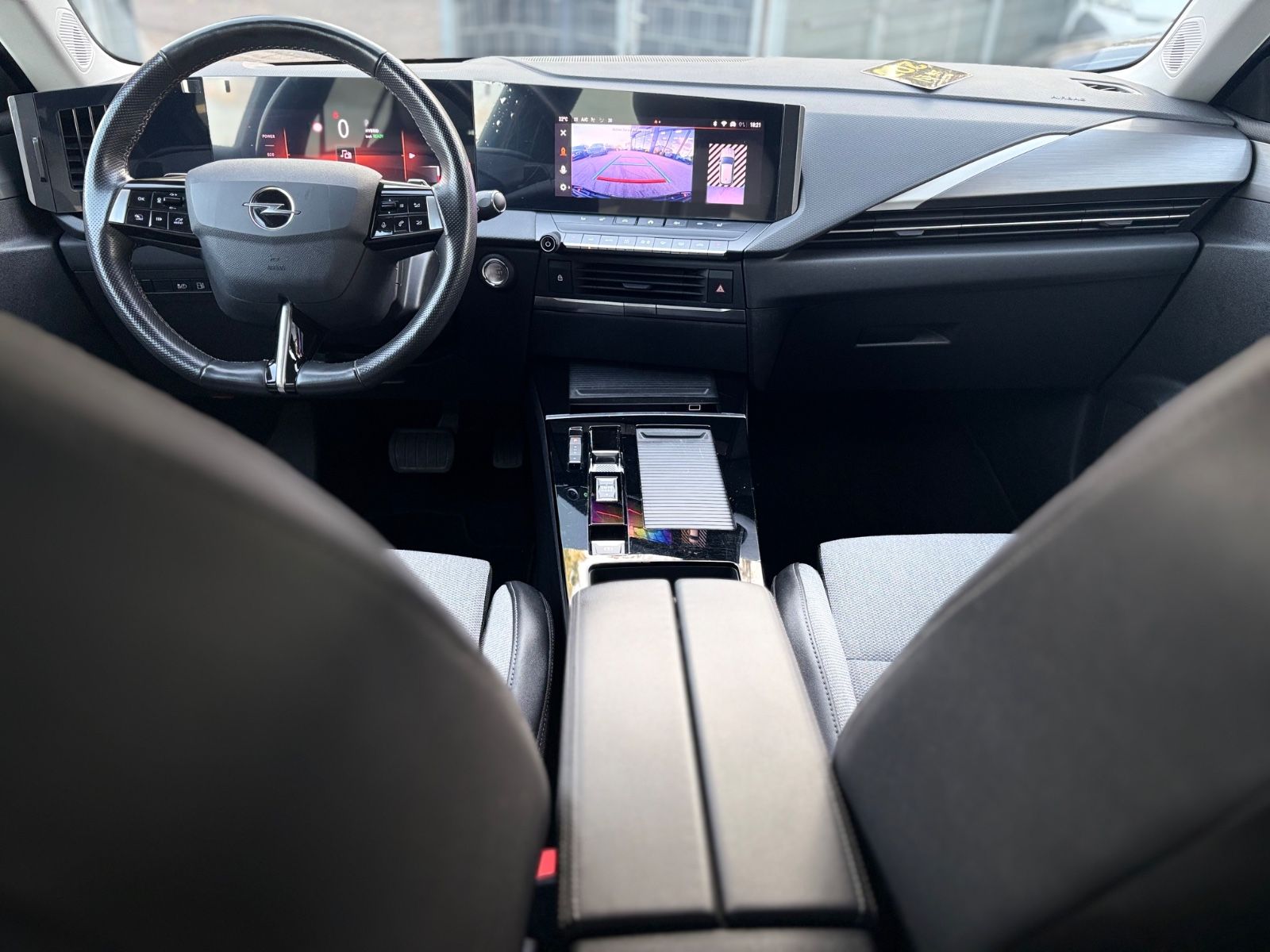 Fahrzeugabbildung Opel ASTRA L PLUG IN HYBRID 133kW ELEGANCE*2.HD*LED*