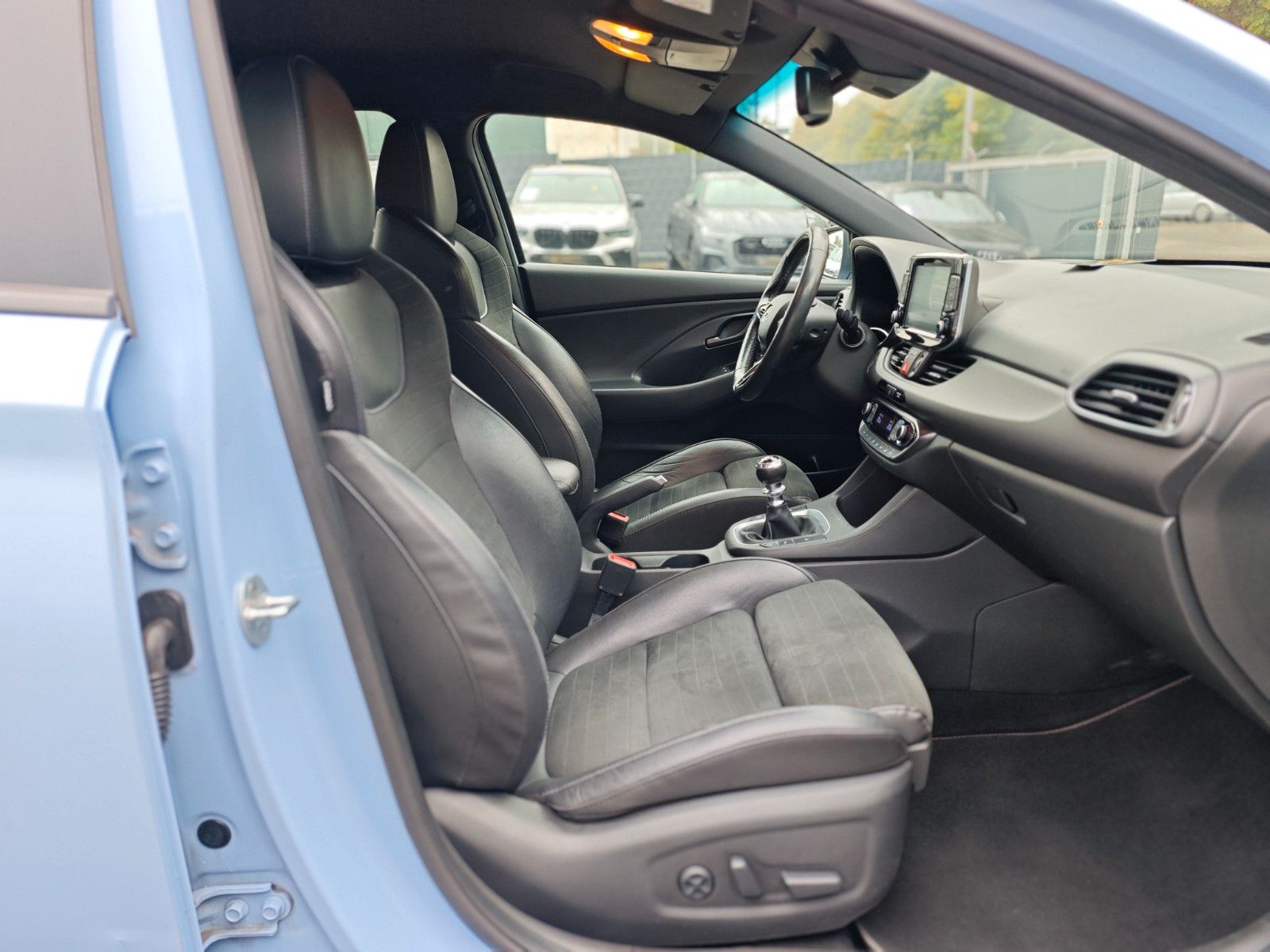 Fahrzeugabbildung Hyundai i30 N PERFORMANCE *LED*NAVI*KAM*SHZ*