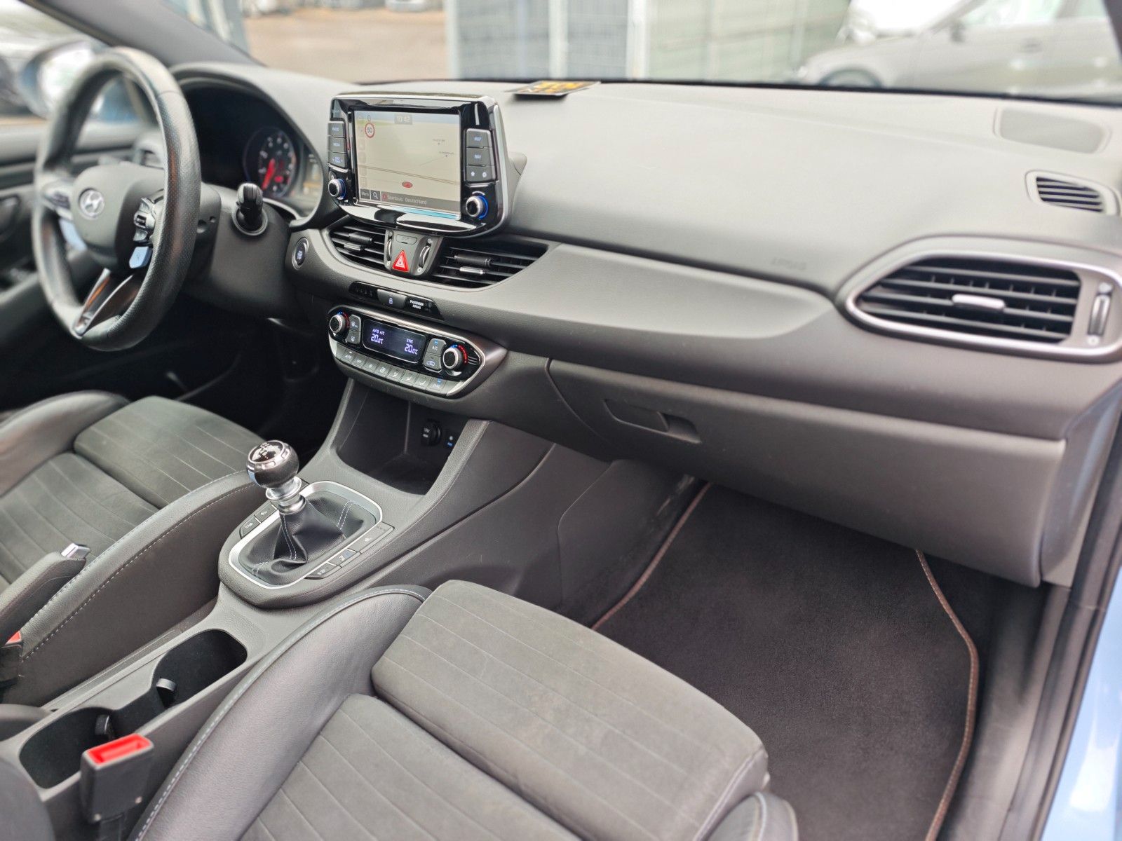 Fahrzeugabbildung Hyundai i30 N PERFORMANCE *LED*NAVI*KAM*SHZ*
