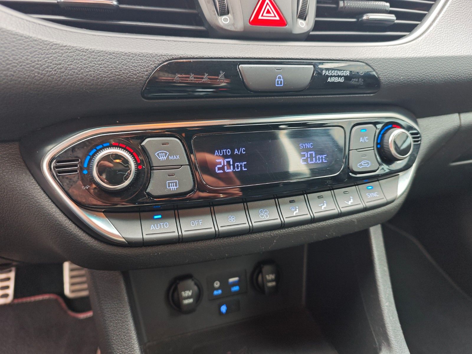 Fahrzeugabbildung Hyundai i30 N PERFORMANCE *LED*NAVI*KAM*SHZ*