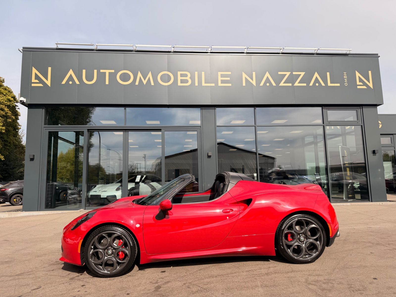 Fahrzeugabbildung Alfa Romeo 4C SPIDER 1750 TBi*2.HD*CARBON*ROSSO ALFA*U-FREI