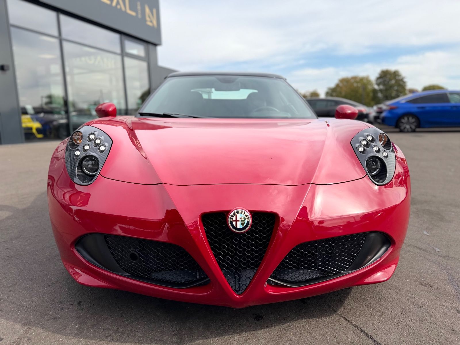 Fahrzeugabbildung Alfa Romeo 4C SPIDER 1750 TBi*2.HD*CARBON*ROSSO ALFA*U-FREI