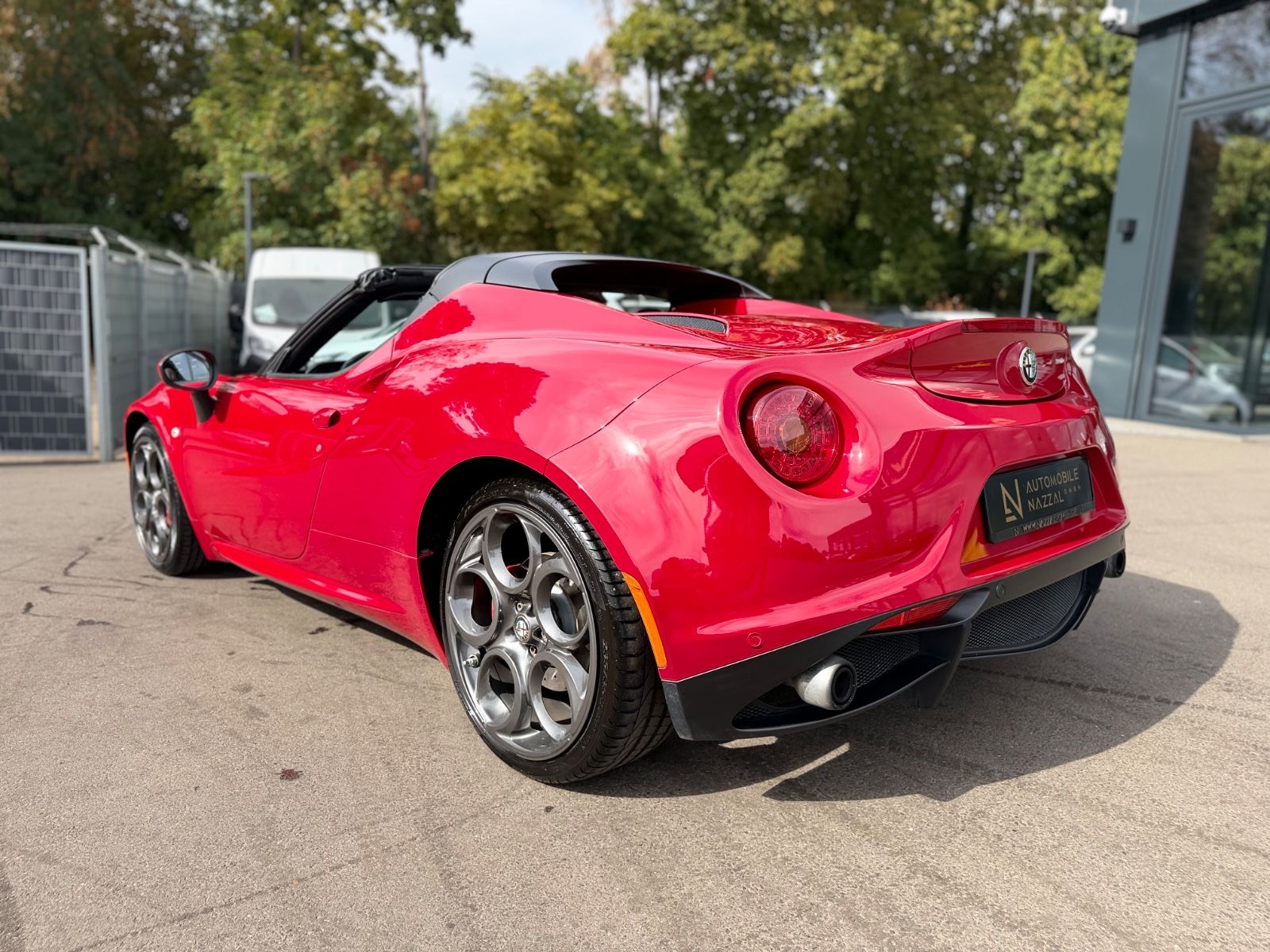 Fahrzeugabbildung Alfa Romeo 4C SPIDER 1750 TBi*2.HD*CARBON*ROSSO ALFA*U-FREI