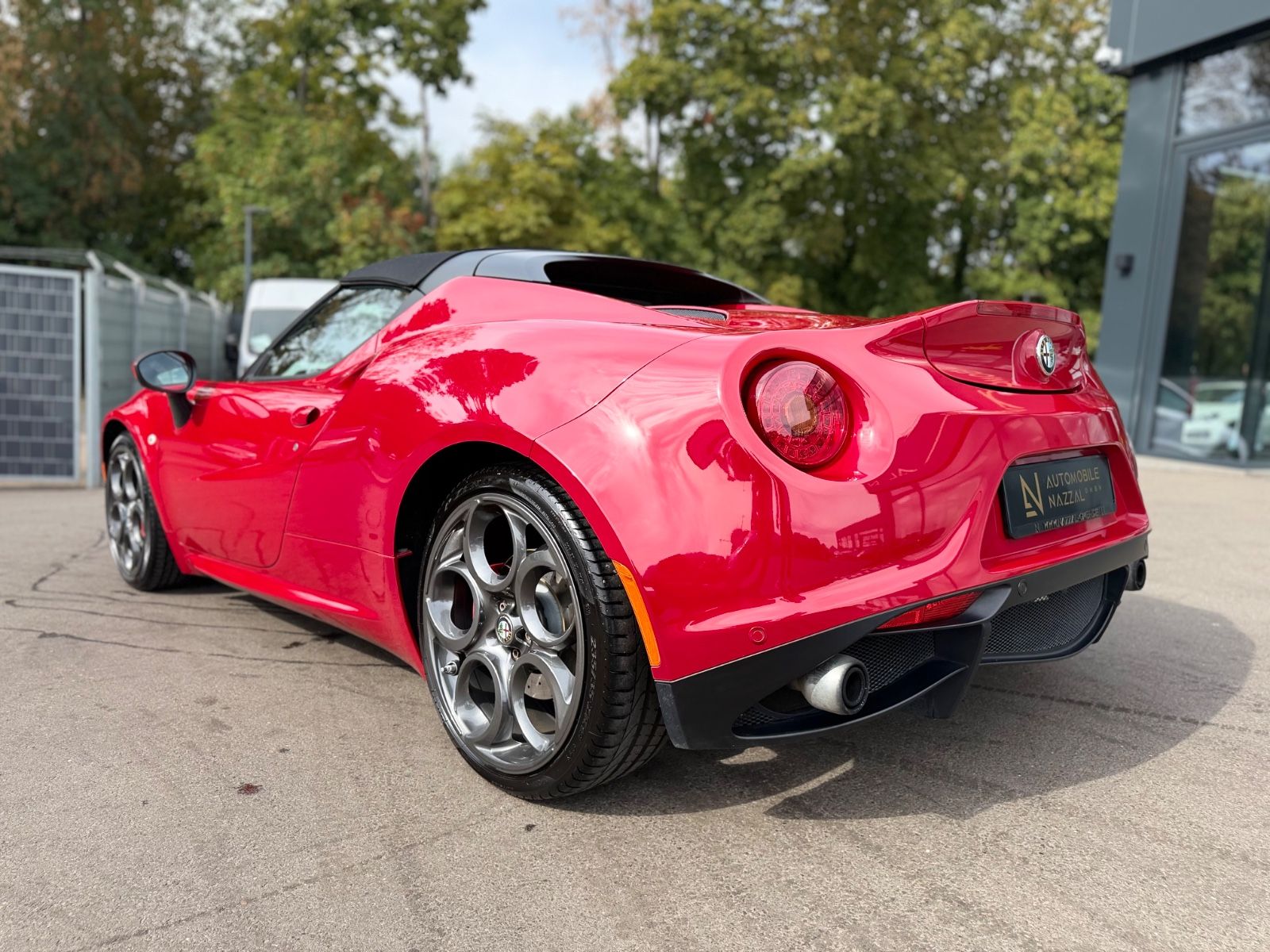 Fahrzeugabbildung Alfa Romeo 4C SPIDER 1750 TBi*2.HD*CARBON*ROSSO ALFA*U-FREI
