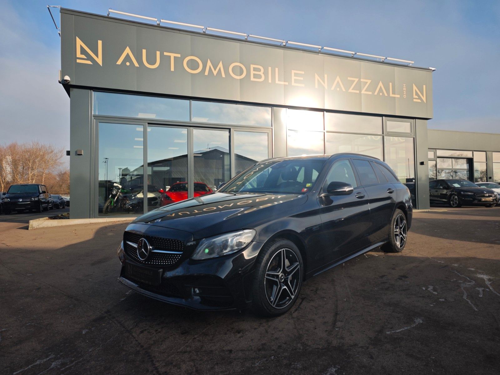 Fahrzeugabbildung Mercedes-Benz C300e PLUG-IN-HYBRID*AMG-LINE*NIGHT*LED*2.HAND*